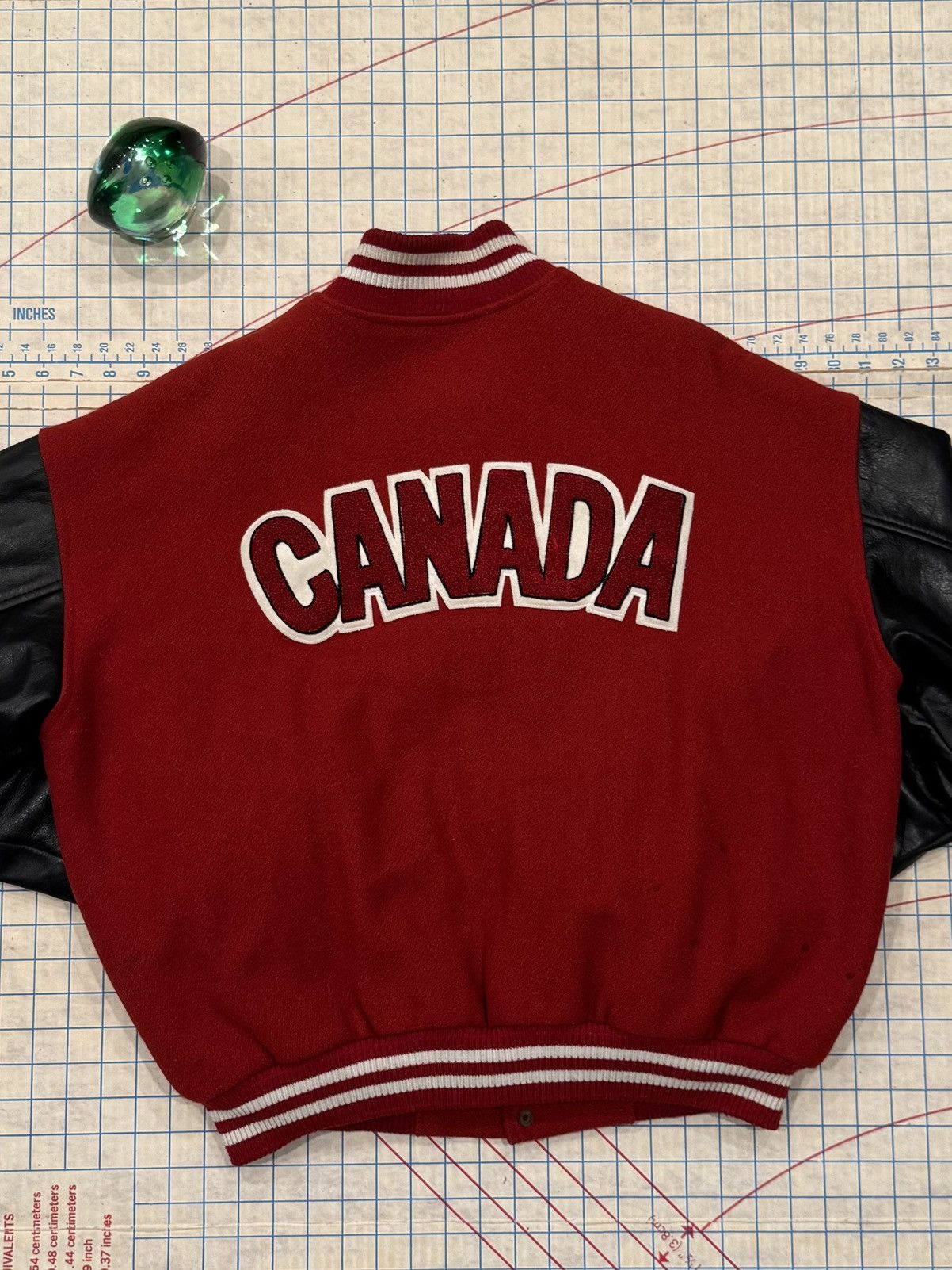 Vintage Vintage Canada Bomber Jacket Wool and Leather Fits Large Size US L / EU 52-54 / 3 - 11 Thumbnail