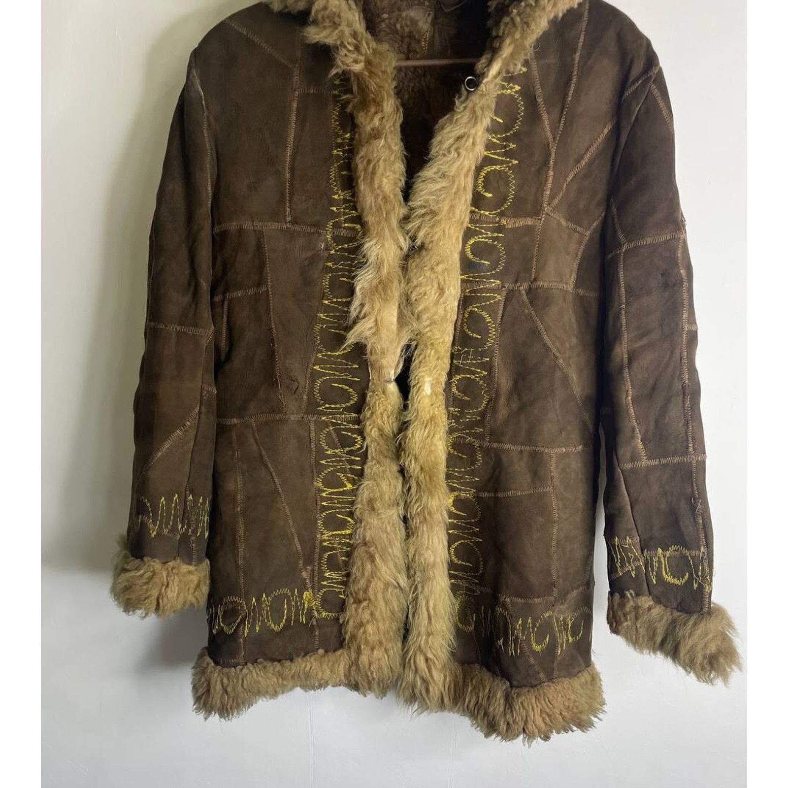 Japanese Brand × Vintage Vintage Shearling Coat Brown Suede Embroidered Jacket Size M Size M / US 6-8 / IT 42-44 - 4 Thumbnail
