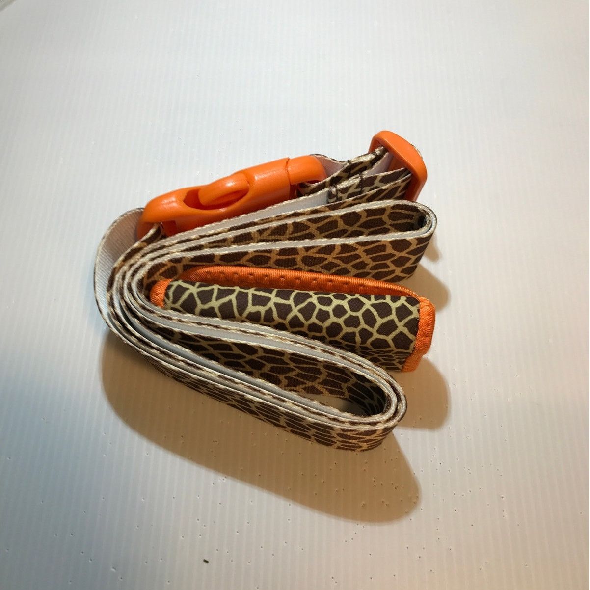 Other NWT Vintage Avon Giraffe Theme Luggage Handle Grip & Strap Size ONE SIZE - 4 Thumbnail