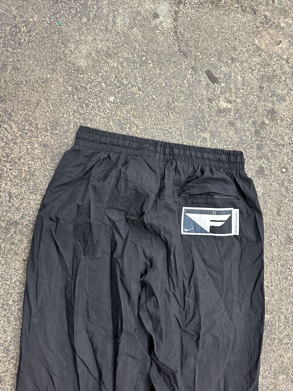 Nike × Vintage Nike flight jogger track pants Size US 30 / EU 46 - 4 Thumbnail