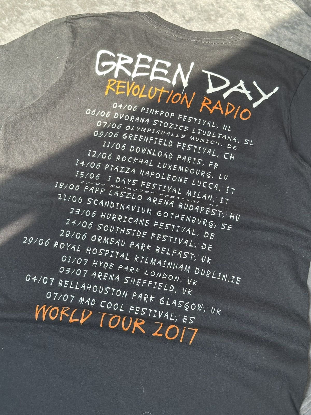Band Tees GREEN DAY VINTAGE 2017 TEE Size US M / EU 48-50 / 2 - 9 Thumbnail