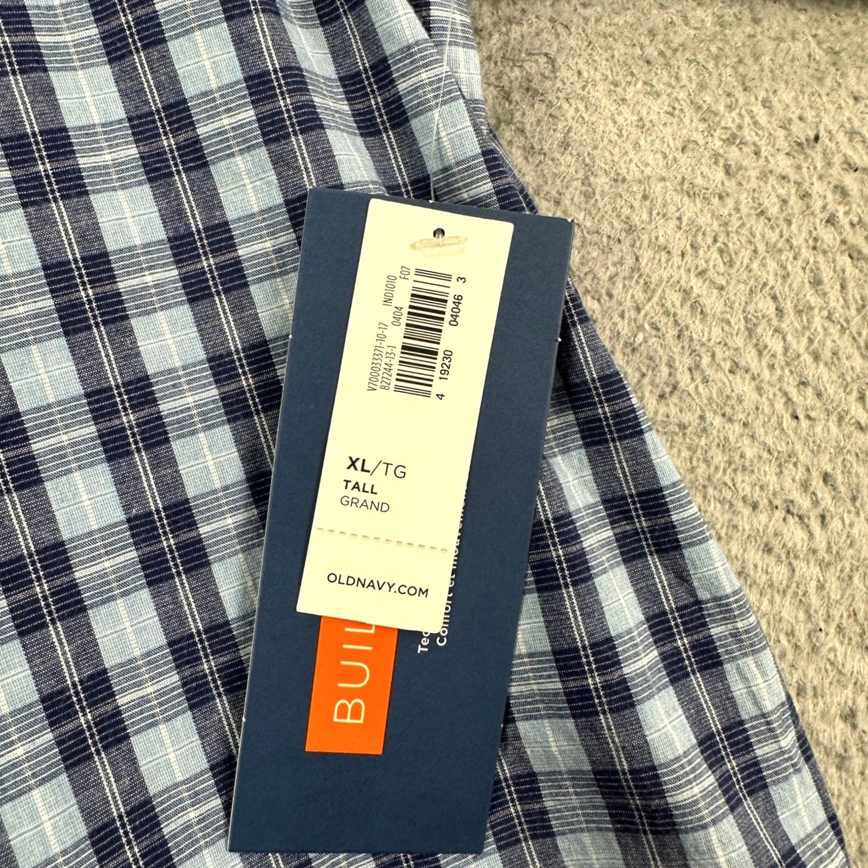 Old Navy Old Navy Men The Classic Shirt XL Tall Blue Plaid Button Down Pocket Stretch NEW Size US XL / EU 56 / 4 - 7 Thumbnail