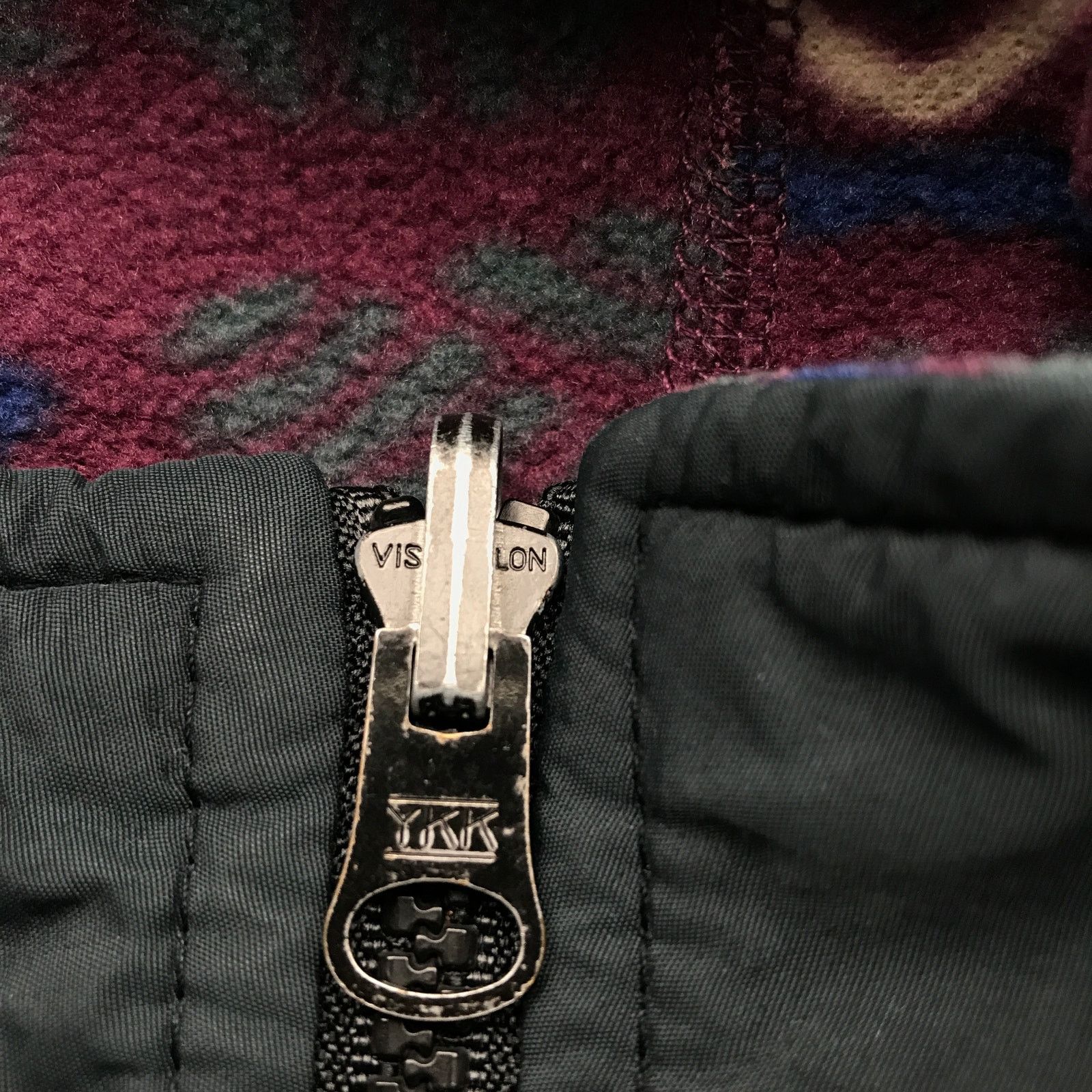 Columbia Vintage Columbia Sportswear Jacket Men XL Embroidered Maroon Size US XL / EU 56 / 4 - 9 Thumbnail
