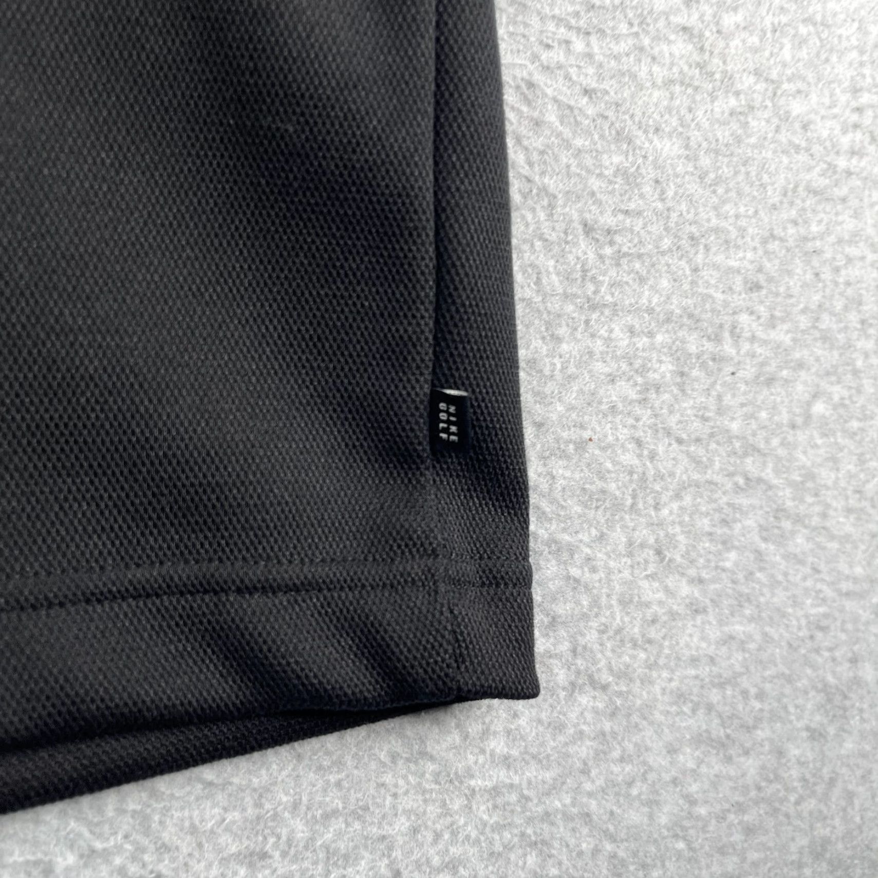 Nike Nike Sweatshirt Mens 2XL Black White Trim Dri Fit Standar Fit Crew Neck Active Size US XXL / EU 58 / 5 - 6 Thumbnail