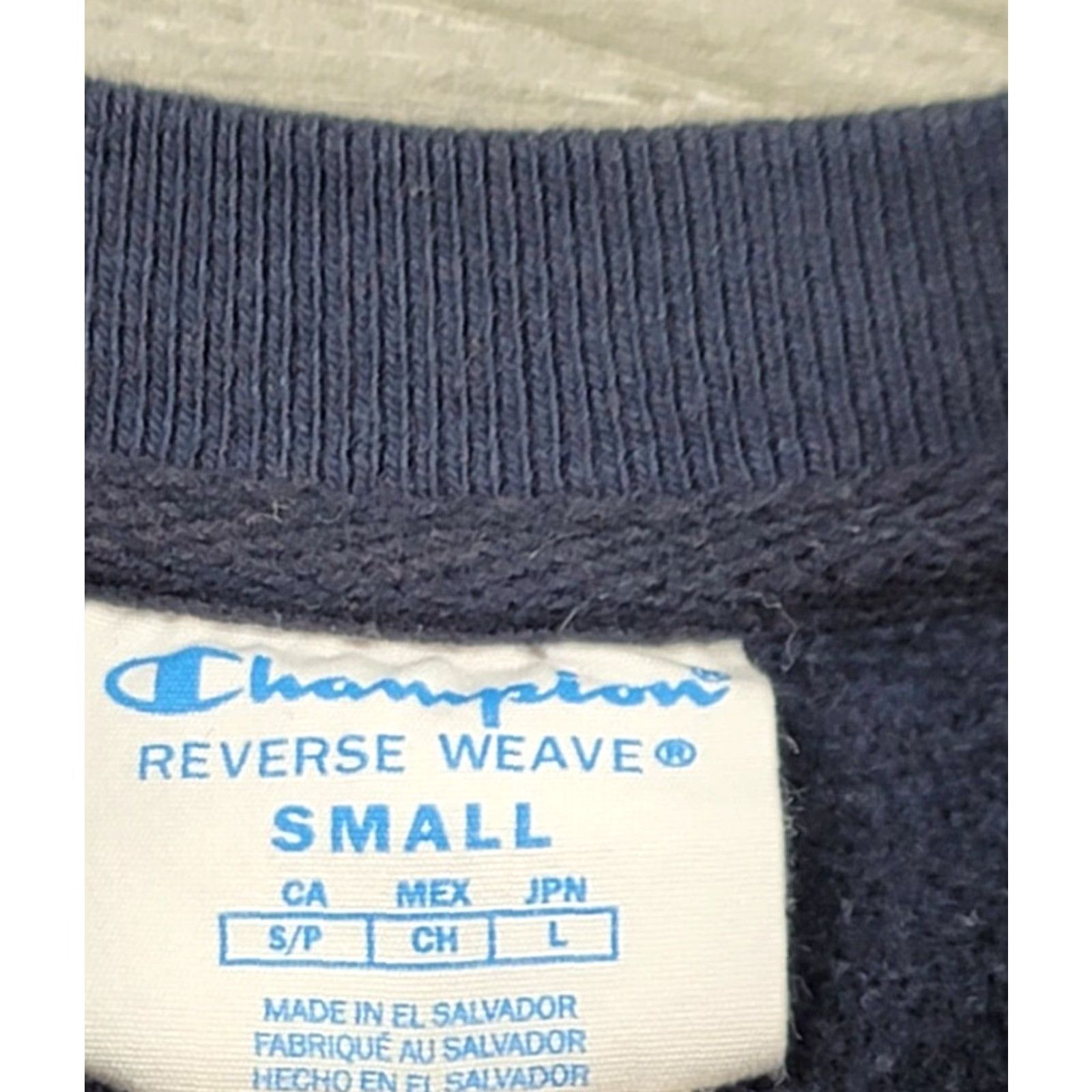 Champion VINTAGE Champion Reverse Weave Sweatshirt Mens S Red University College 90s Pullover Crew Neck Logo Embroidered Blue/Fleece Heavyweight Size US S / EU 44-46 / 1 - 6 Thumbnail