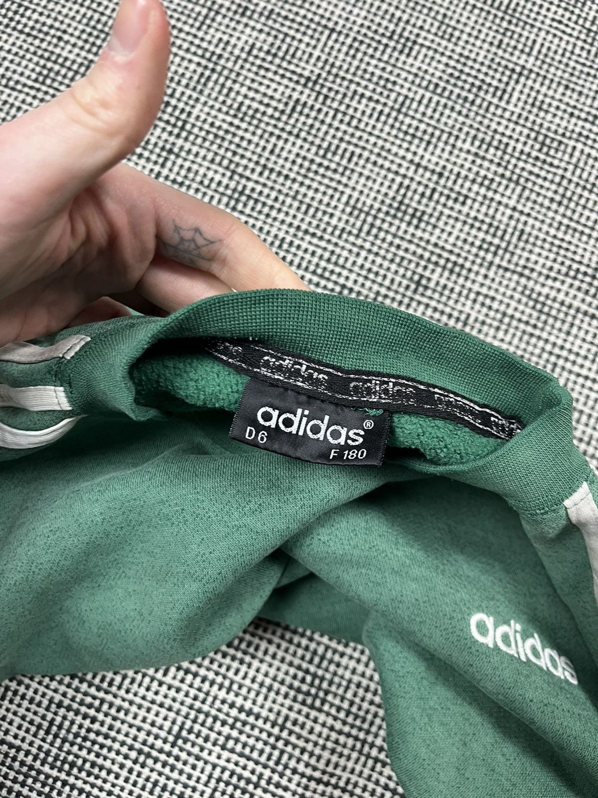 Adidas 80s adidas distressed boxy baggy crewneck Kanye style Size US L / EU 52-54 / 3 - 5 Thumbnail