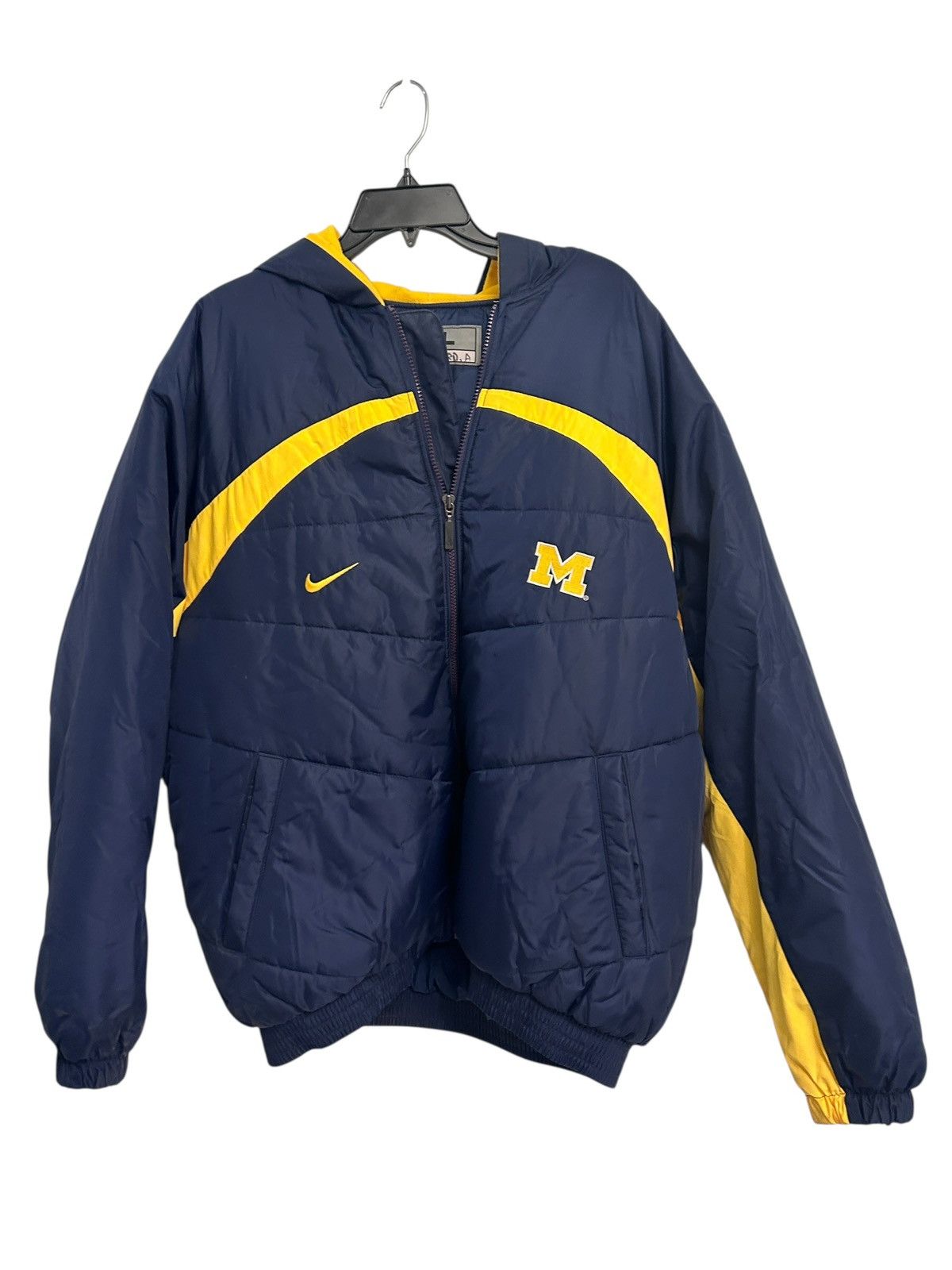 Nike Vintage Nike Michigan Wolverines Hooded Jacket Size large Size US L / EU 52-54 / 3 - 2 Thumbnail