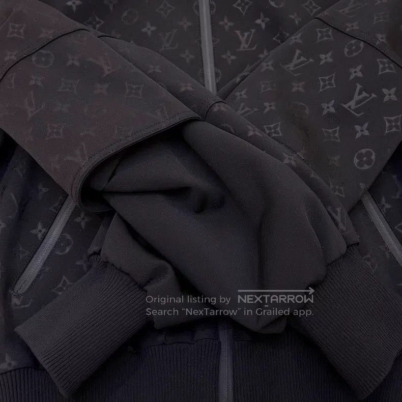 Louis Vuitton Louis Vuitton Full logo print jacket Size S / US 4 / IT 40 - 6 Thumbnail