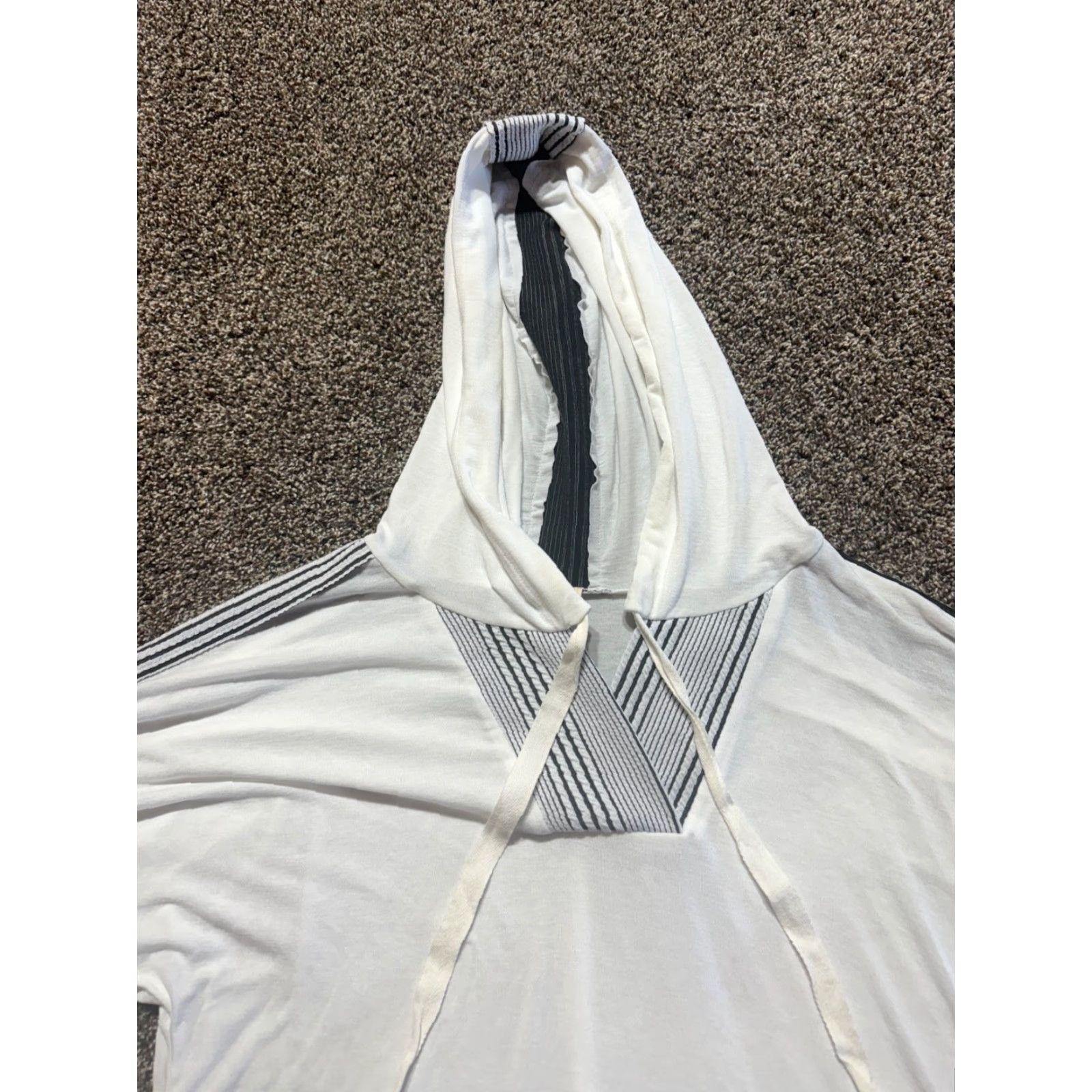Vintage POL Striped Lightweight Hoodie Pullover Shirt Womens Small White Black Long Sleeve Pullover Activewear USD Size S / US 4 / IT 40 - 8 Thumbnail