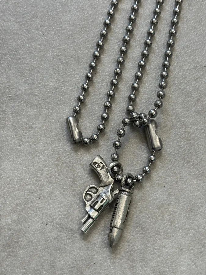Vintage Pietro Ferrante Silver Metal Gun Bullet Charm Necklace Size ONE SIZE - 3 Thumbnail