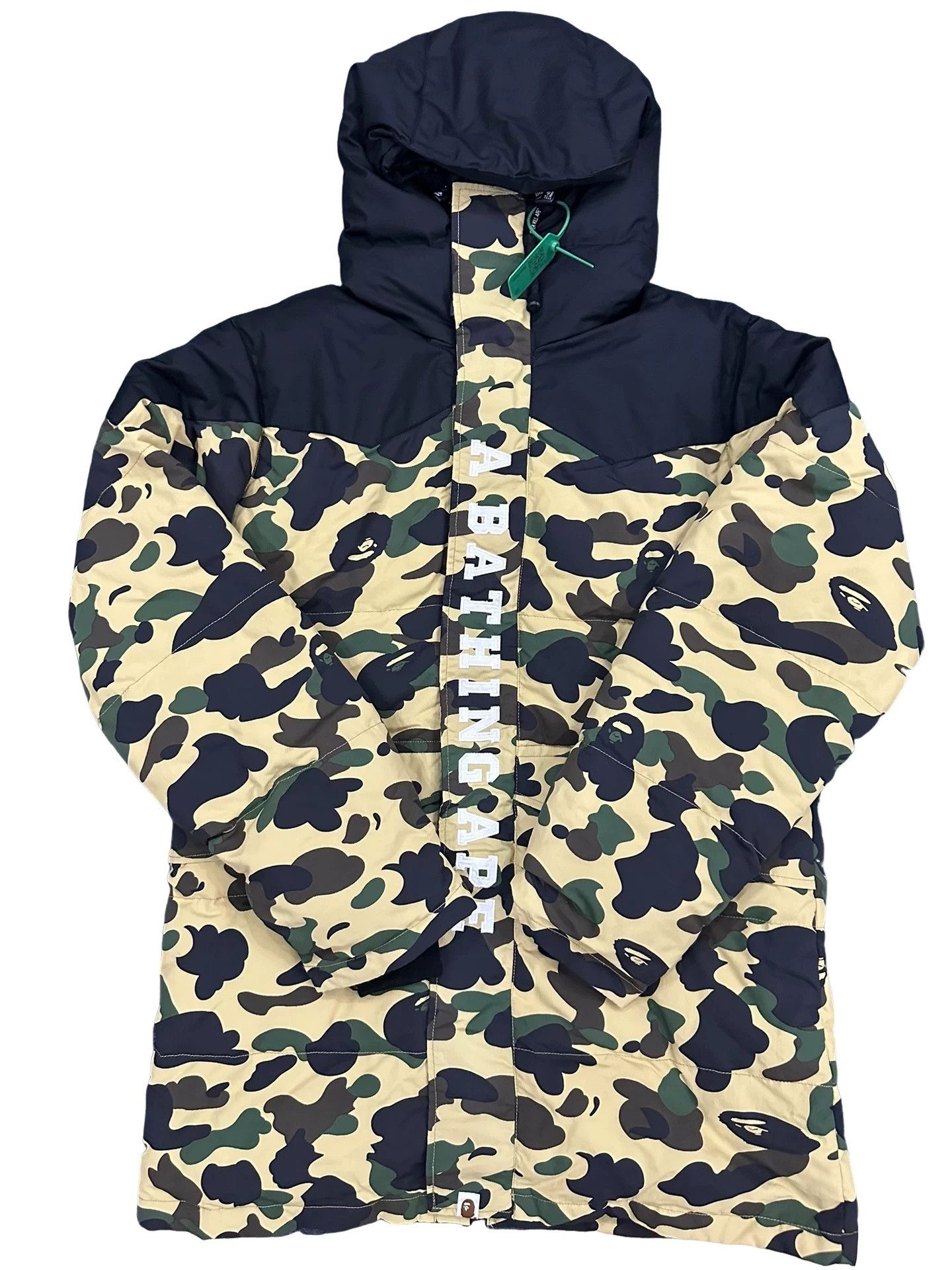 Bape BAPE Camo Long Down Jacket Size L Size US L / EU 52-54 / 3 - 1 Thumbnail