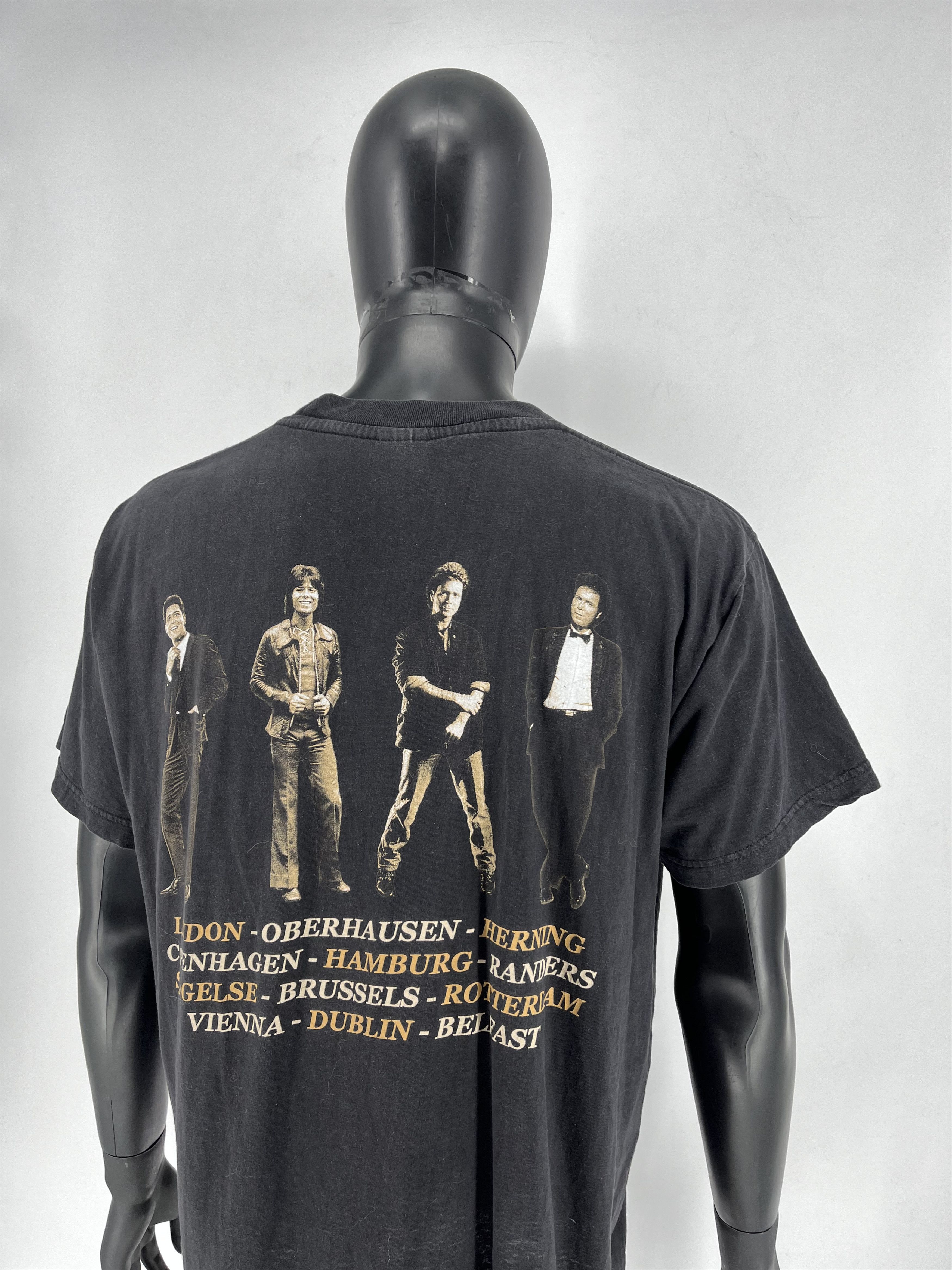 Band Tees × Vintage Vintage Cliff Richard T Shirt Australia NZ Anniversary 1998 Size US L / EU 52-54 / 3 - 12 Thumbnail