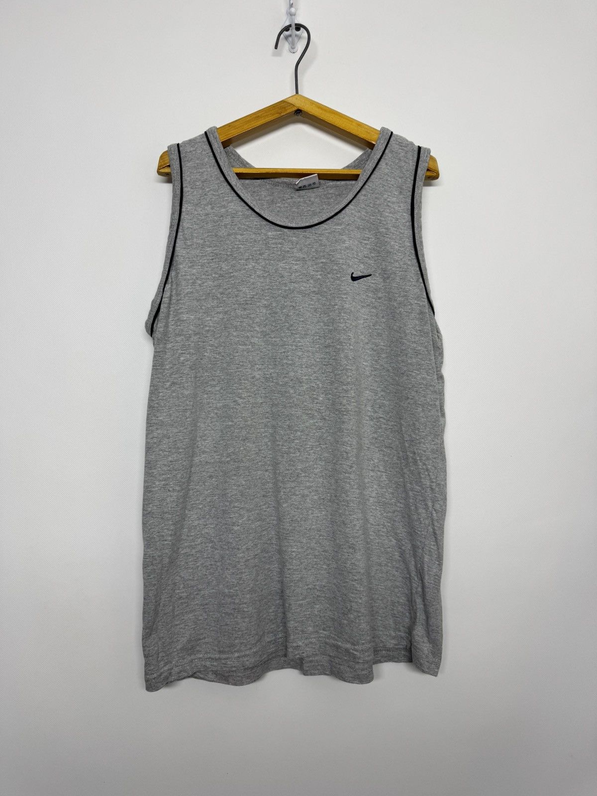 Nike Vintage Y2k Nike Mini Swoosh Tank Tops 00’s Size US L / EU 52-54 / 3 - 4 Thumbnail