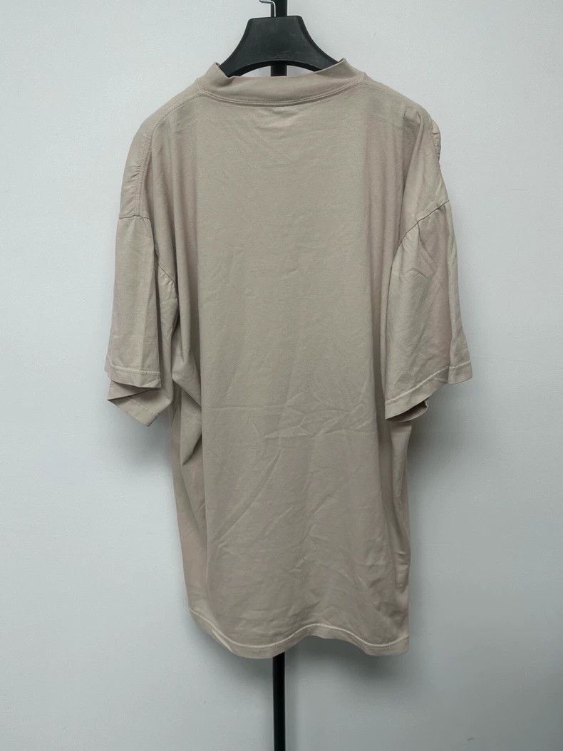 Balenciaga Balenciaga Monogrammed printed crew neck pullover short sl Size US M / EU 48-50 / 2 - 2 Thumbnail