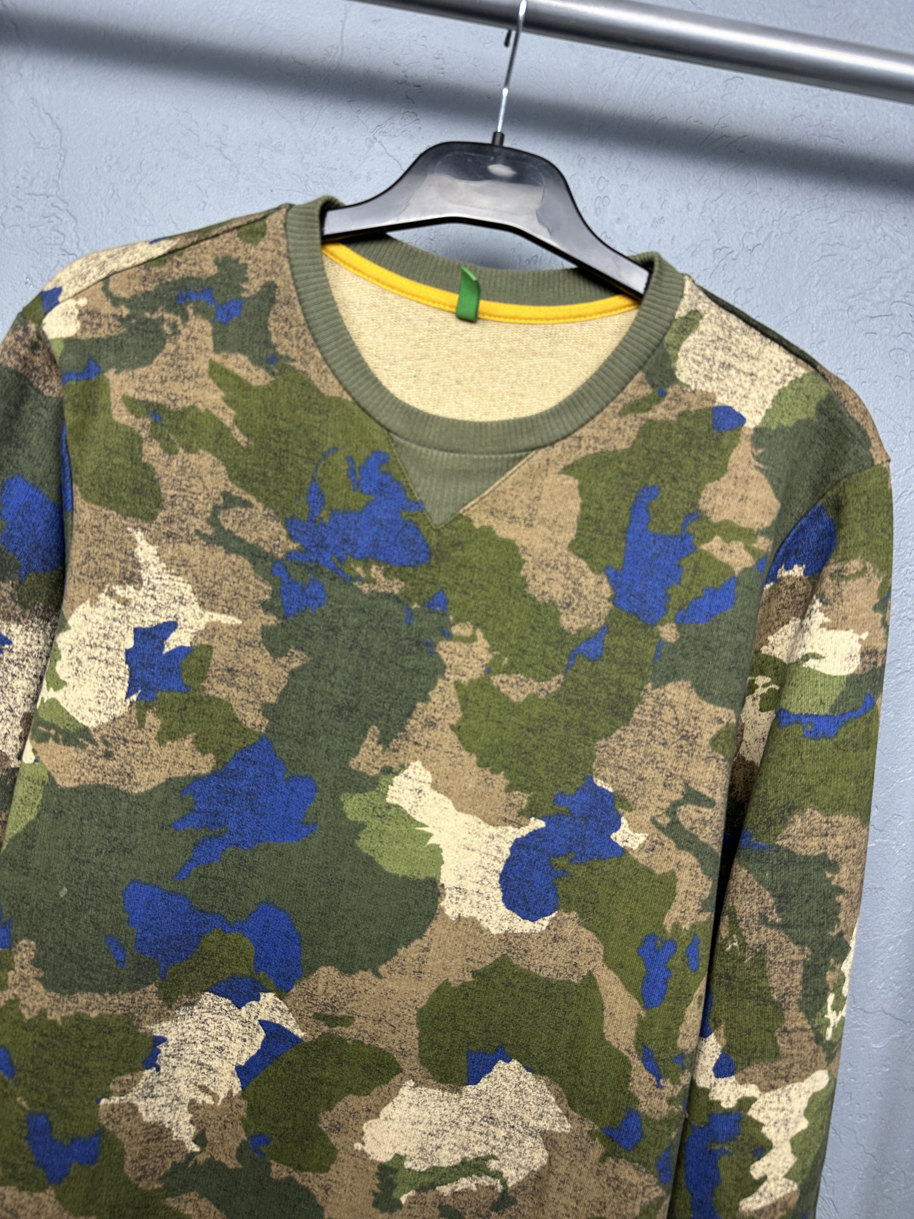 United Colors Of Benetton United Colors Of Benetton Mens Camo Sweatshirt Size US S / EU 44-46 / 1 - 2 Thumbnail
