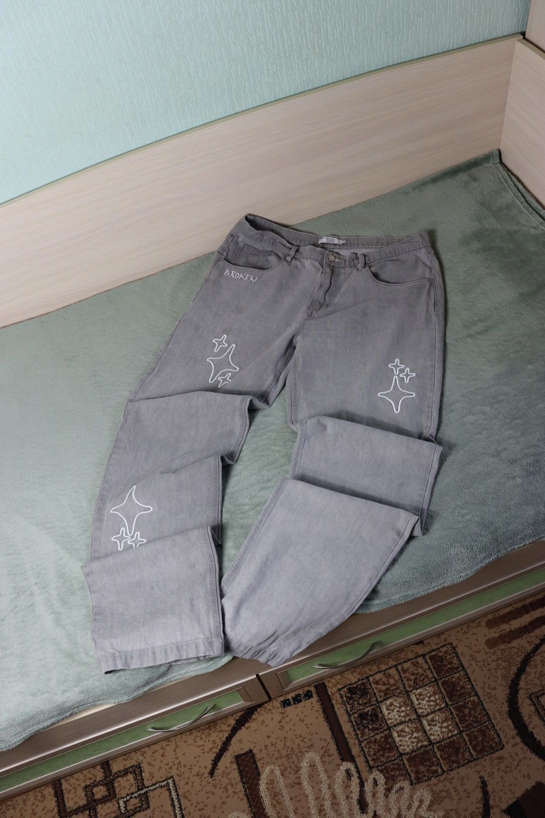 Broken Planet Broken Planet Market Recycled Cotton Jeans Grey Stars Y2K Size US 36 / EU 52 - 2 Thumbnail