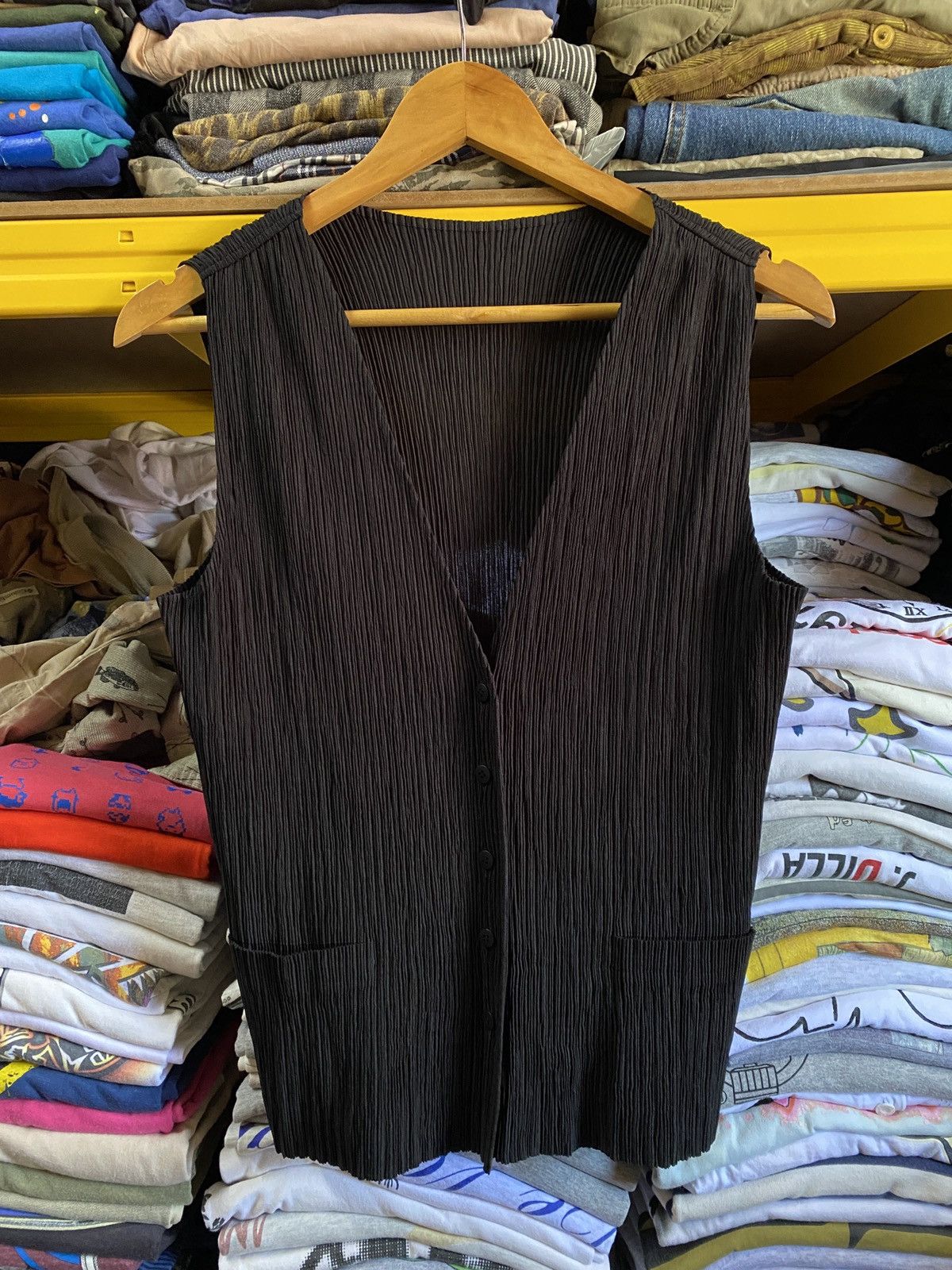 Issey Miyake Very Rare Issey Miyake Pleats Please Sleeveless Top vest Size US M / EU 48-50 / 2 - 1 Thumbnail