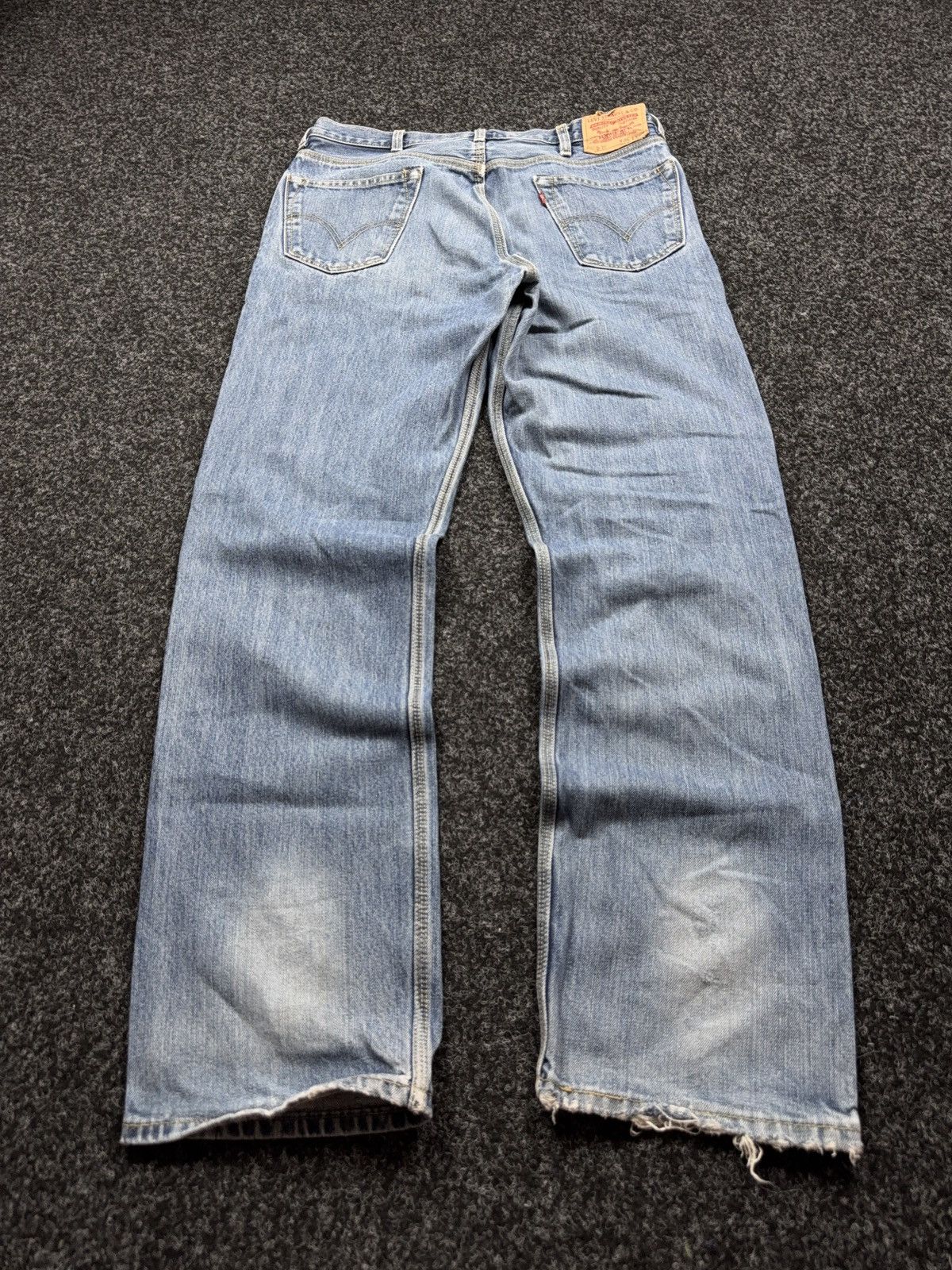 Levi's Retro 00s Levi’s 505 USA Regular Fit Light Wash Denim Jeans Size US 36 / EU 52 - 13 Thumbnail