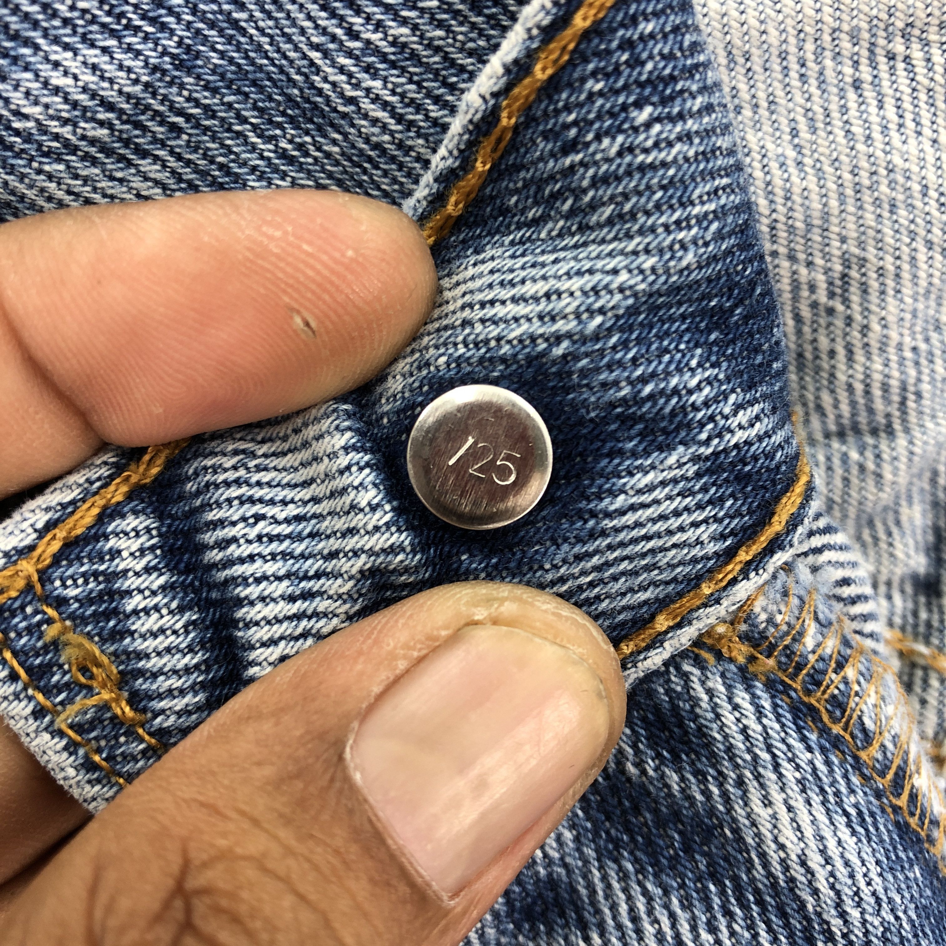 Levi's Vintage 90s Levis Sun Faded Jeans Levi's Light Wash Denim Size US 34 / EU 50 - 8 Thumbnail