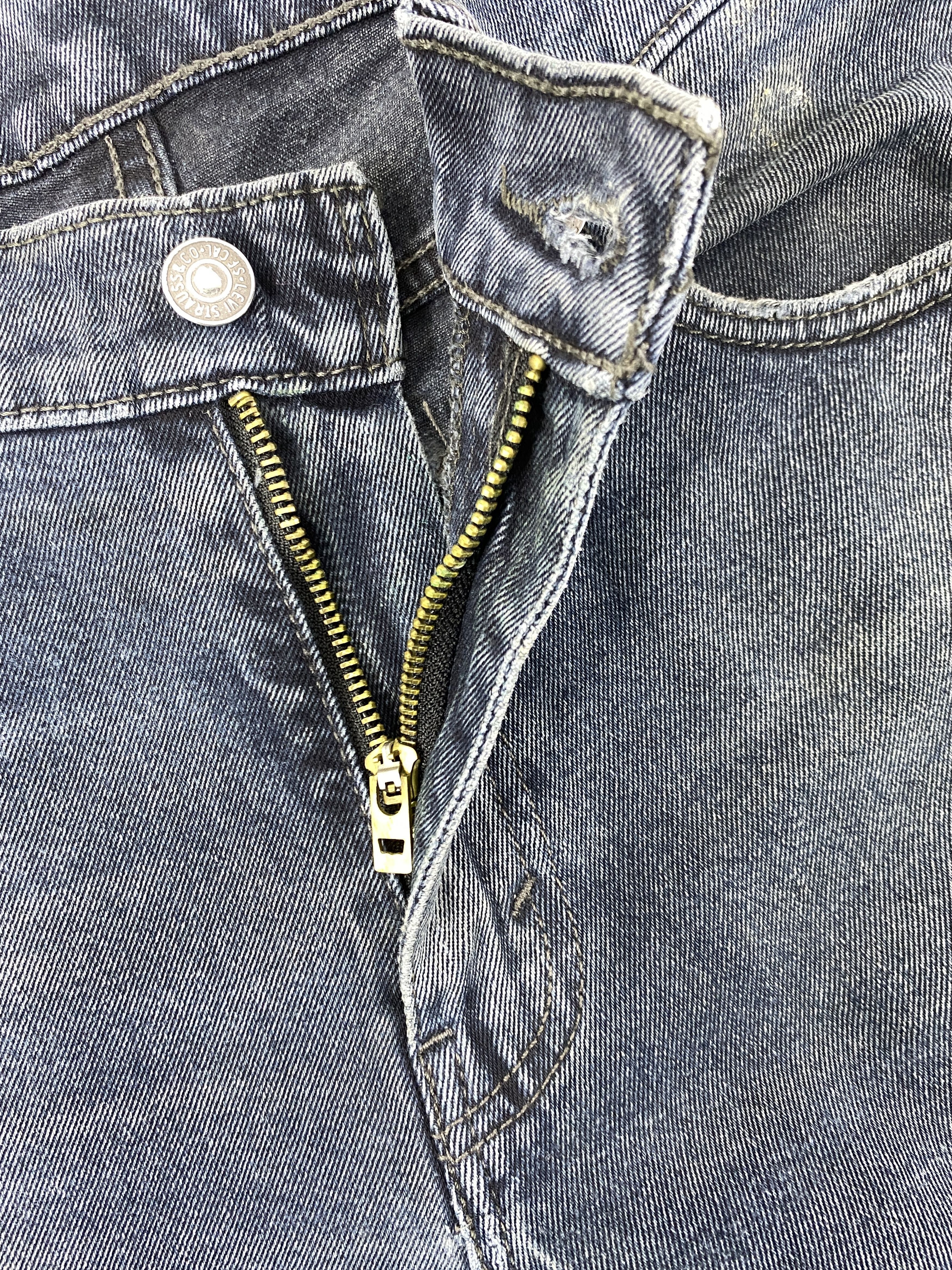Levi's Dark Blue Vintage Levi's 511 Jeans 33x32 Denim -JN2134 Size US 33 - 6 Thumbnail