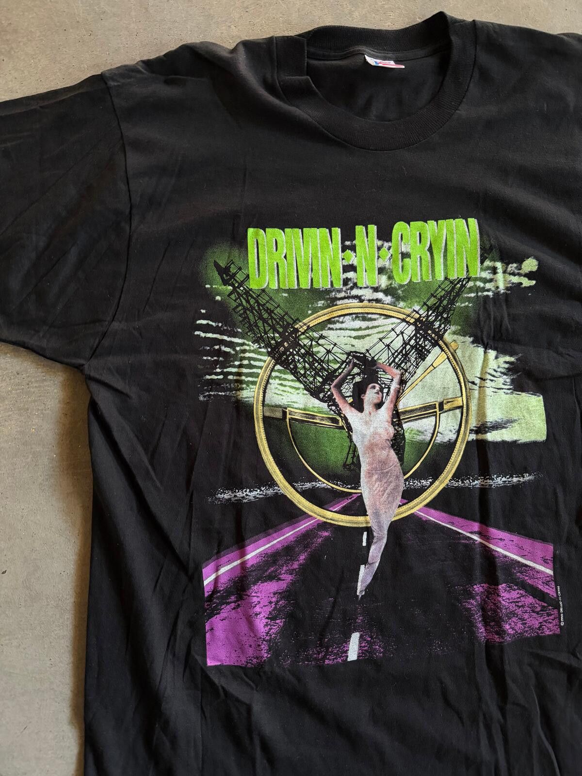 Fruit Of The Loom VTG Drive N Cryin Fly Me Courageous 1991 Tour Tee Sz XL Size US XL / EU 56 / 4 - 3 Thumbnail