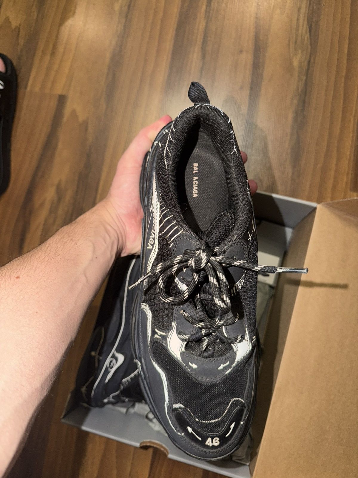 Balenciaga Balenciaga Triples Logotype Black White Size US 13 / EU 46 - 7 Thumbnail