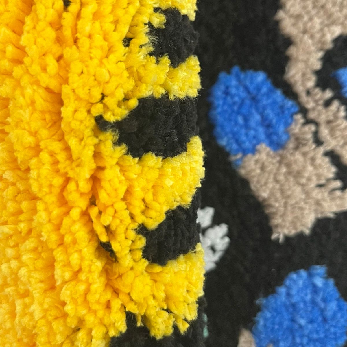 Designer × Homemade Yellow Lighter Flocking Rug Carpet Size ONE SIZE - 2 Thumbnail