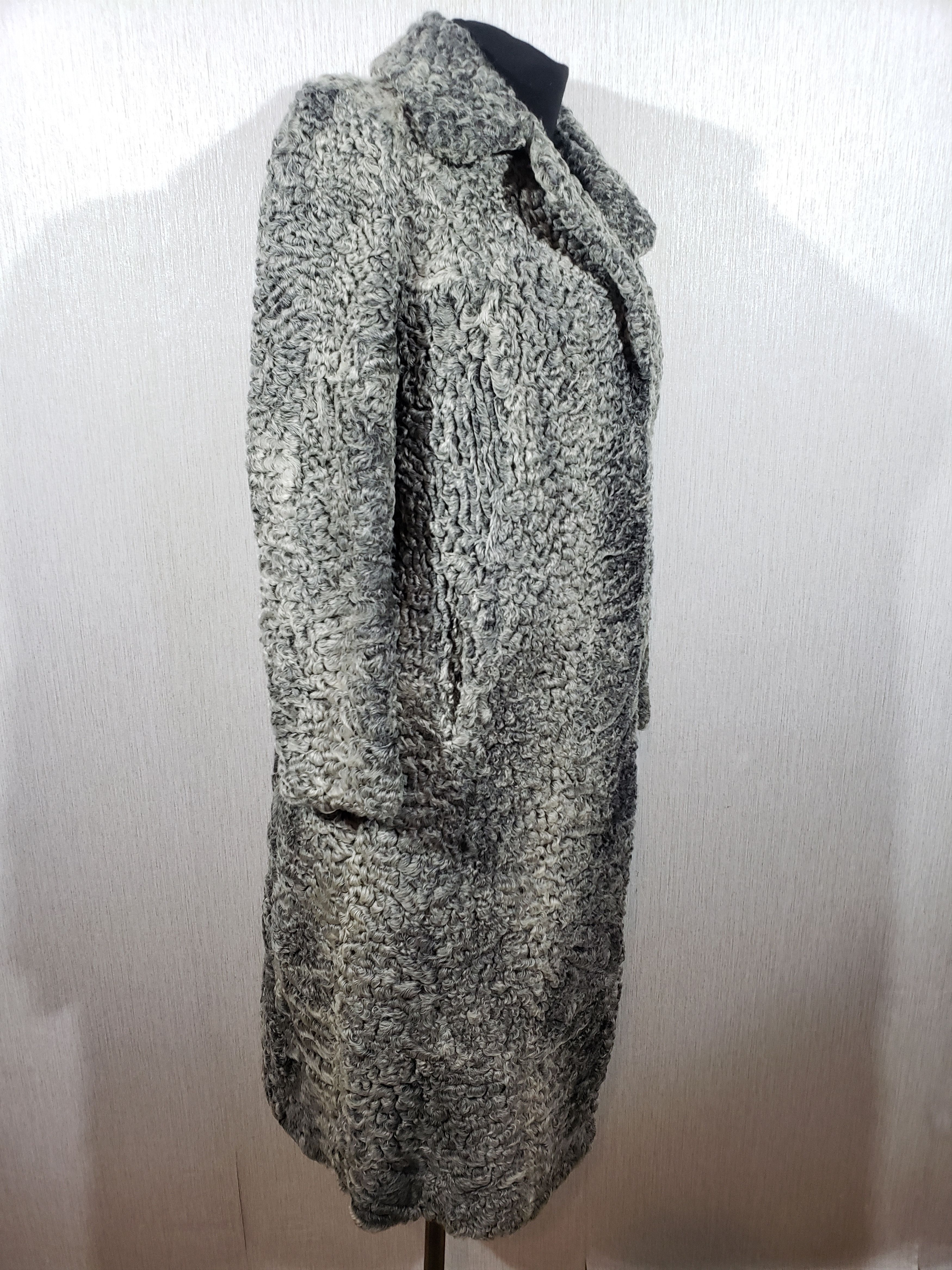 Other Wonderful women's fur coat made of sheep fur. Size XL / US 12-14 / IT 48-50 - 2 Thumbnail