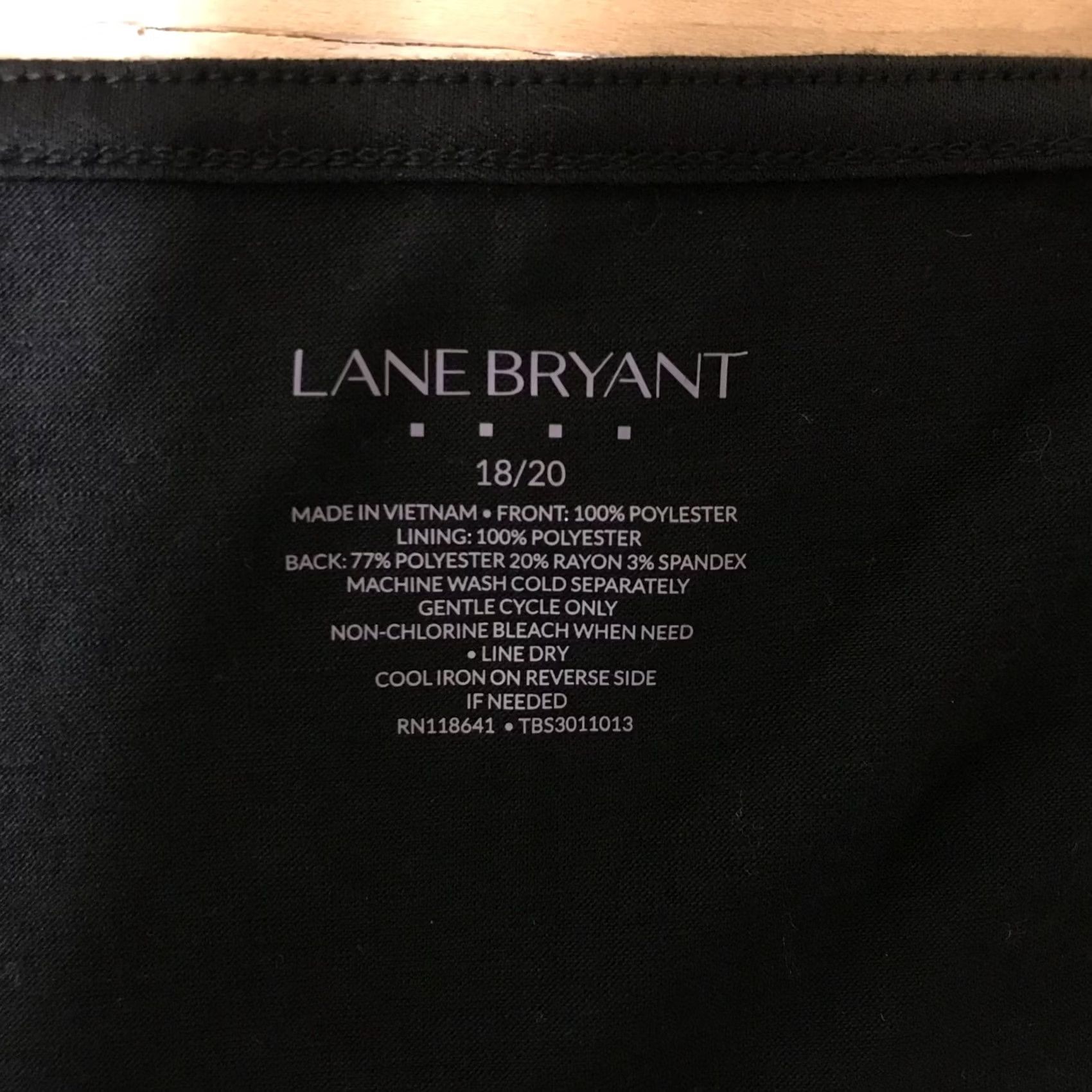Vintage VINTAGE Lane Bryant Women’s 18/20 Black Sequin Spaghetti Strap V Neck Tank Top Shirt Women 18/20 Black Sequin Spaghetti Strap V-Neck Tank Top Size XXL / US 16-18 / IT 52-54 - 7 Thumbnail