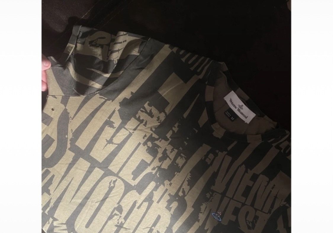 Vivienne Westwood Vivienne westwood fullprint aop tee Size US M / EU 48-50 / 2 - 8 Thumbnail