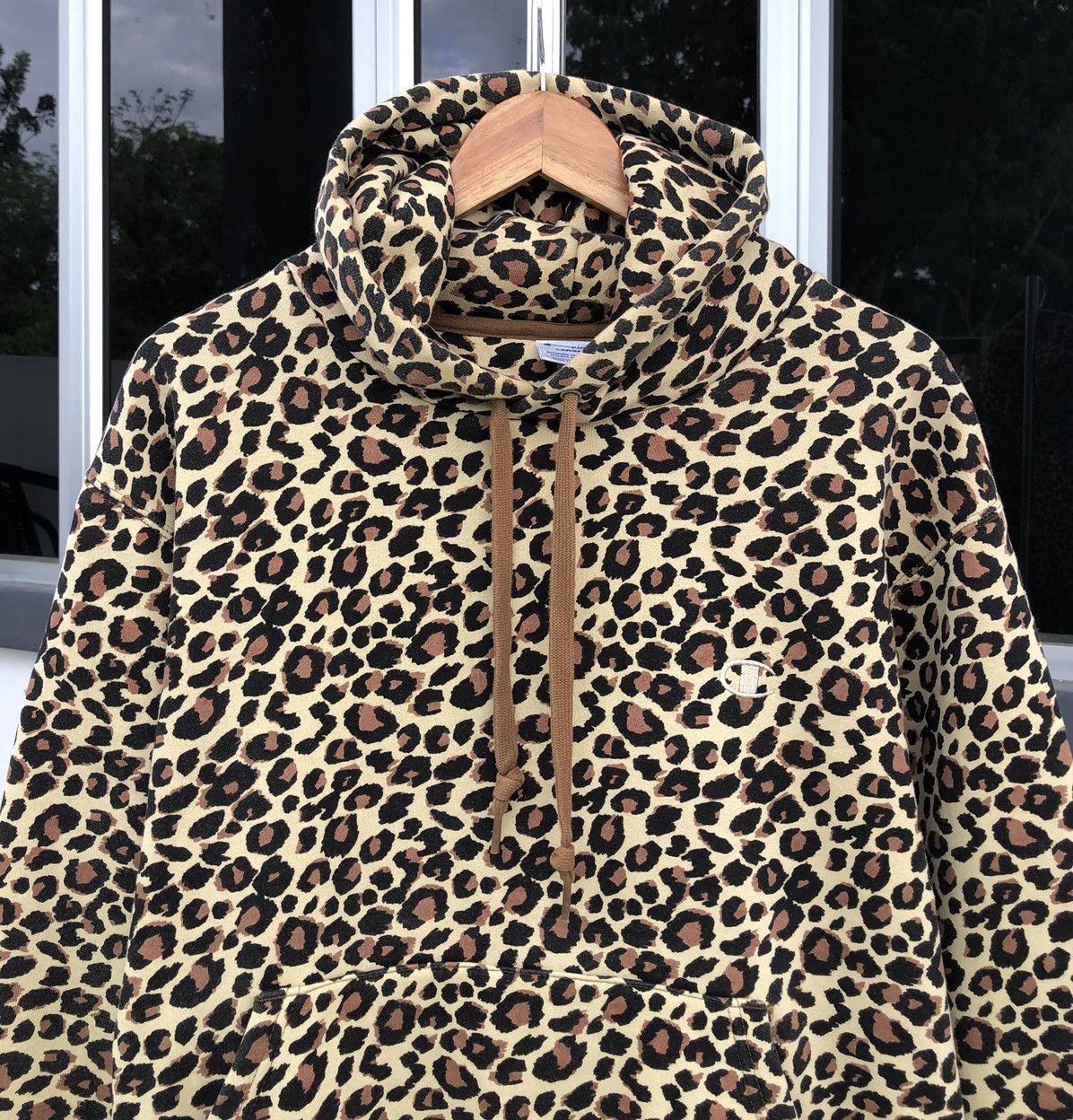 Champion Champion Leopard Printed Sweatshirt With Hoodie Size US L / EU 52-54 / 3 - 8 Thumbnail