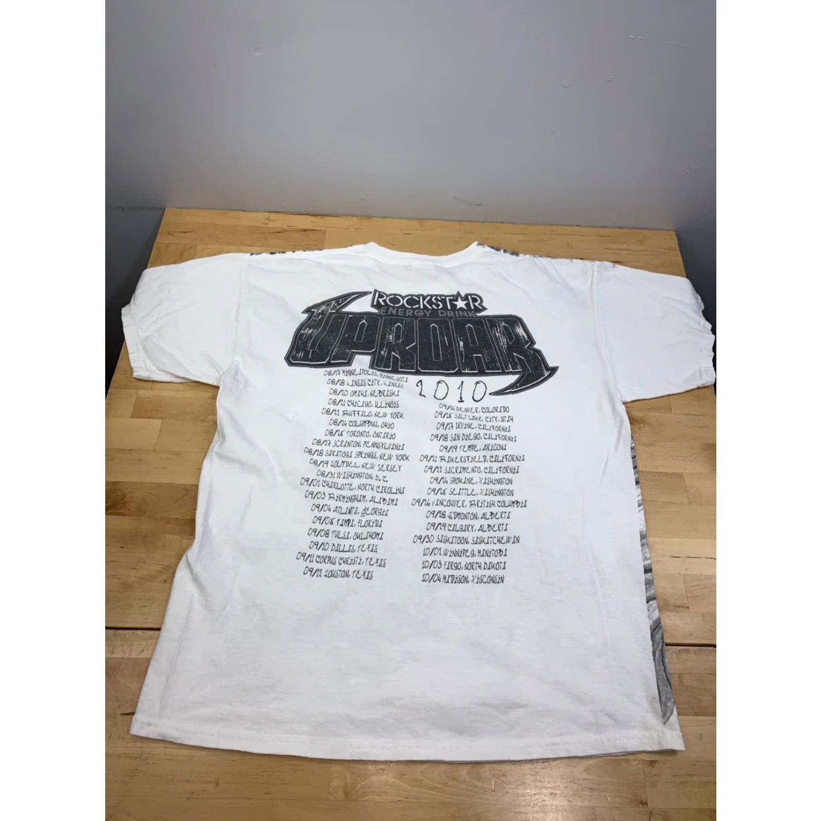 Vintage VINTAGE Rockstar Energy Drink 2010 Uproar Shirt Mens L White AOP Lion Y2K 11292 Size US L / EU 52-54 / 3 - 6 Thumbnail