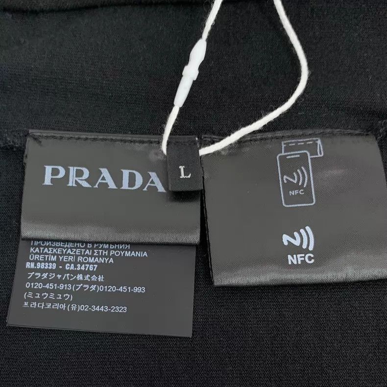 Prada Prada Black logo letter round-neck short-sleeved T-shirt Size US L / EU 52-54 / 3 - 6 Thumbnail