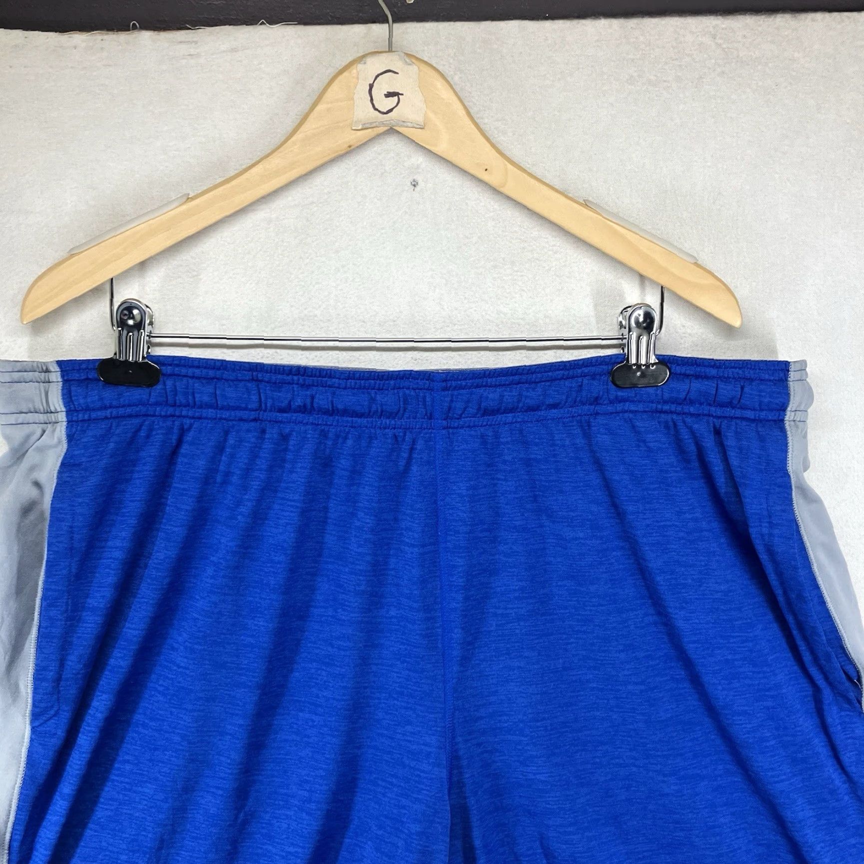 Under Armour Under Armour Mens Shorts 2XL Loose Fit HeatGear Blue Gray Pockets Elastic Waist Drawstring Athletic Casual Sports M 40x9 Size US 39 - 4 Thumbnail