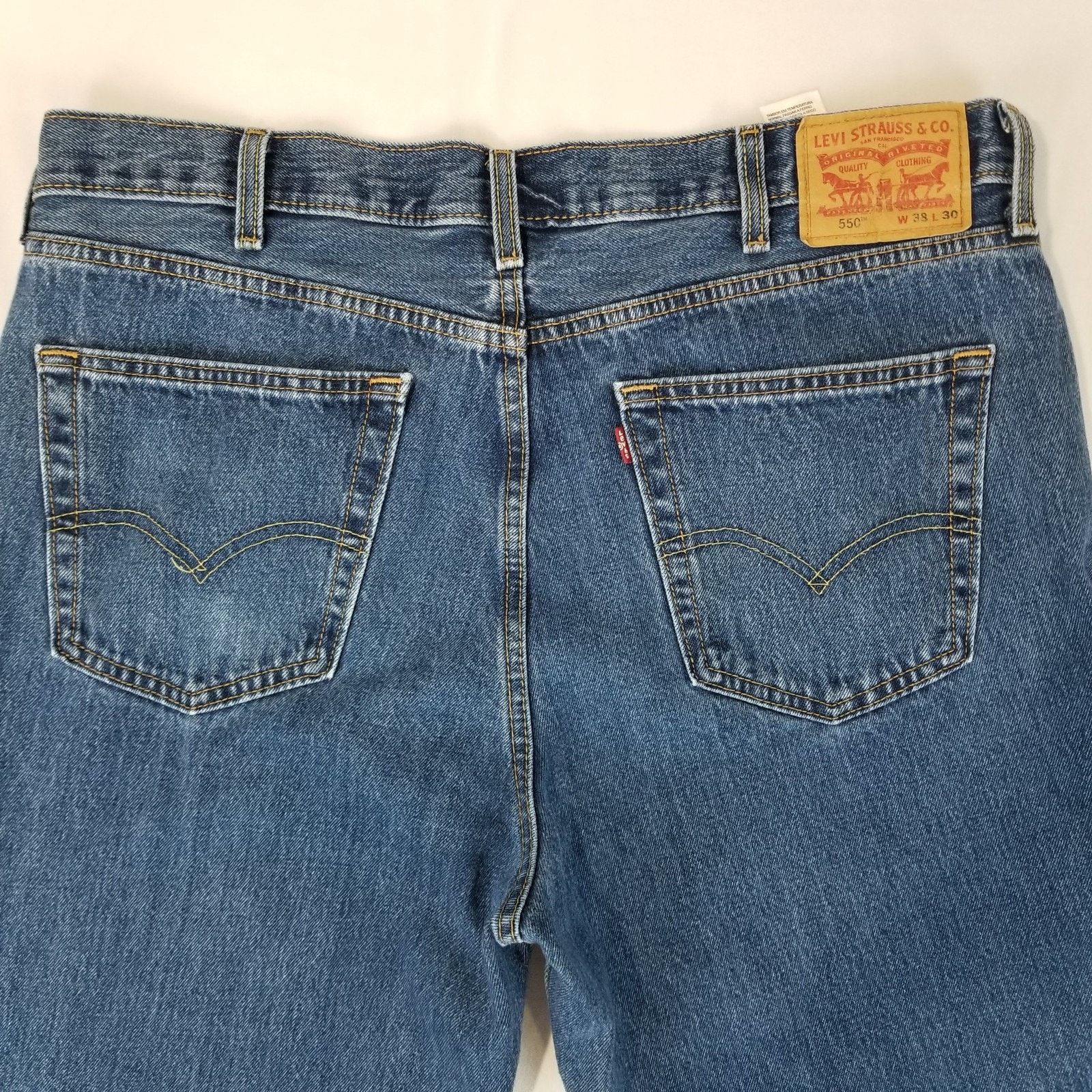 Levi's Levis 550 Jeans Mens 38x30 Relaxed Fit Tapered Leg Baggy Size US 38 / EU 54 - 4 Thumbnail