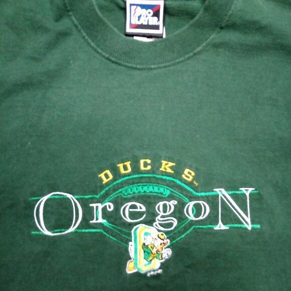 NCAA × Pro Player × Vintage Vintage Pro Player Oregon Ducks Football T-Shirt Size US M / EU 48-50 / 2 - 1 Thumbnail
