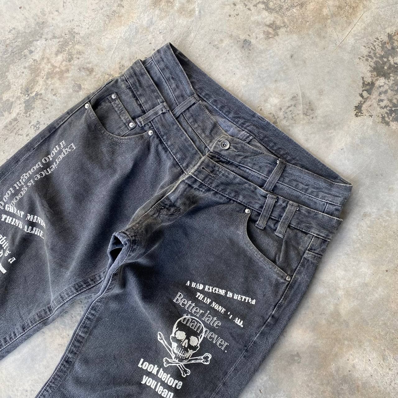 Japanese Brand VINTAGE DOUBLEWAIST PUNK WORDING SHORT ANKLE CUT DIRTY Size US 32 / EU 48 - 11 Thumbnail