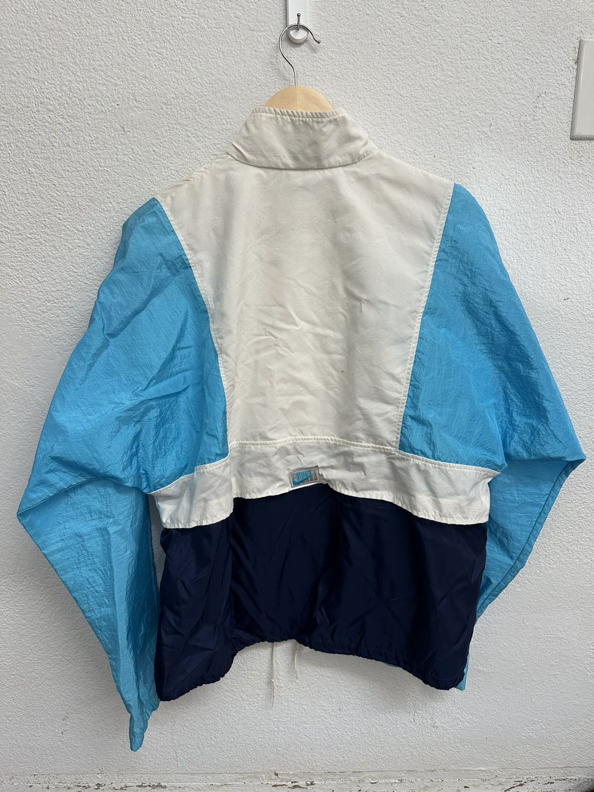 Nike 90s Nike blue and white windbreaker Size US M / EU 48-50 / 2 - 2 Thumbnail