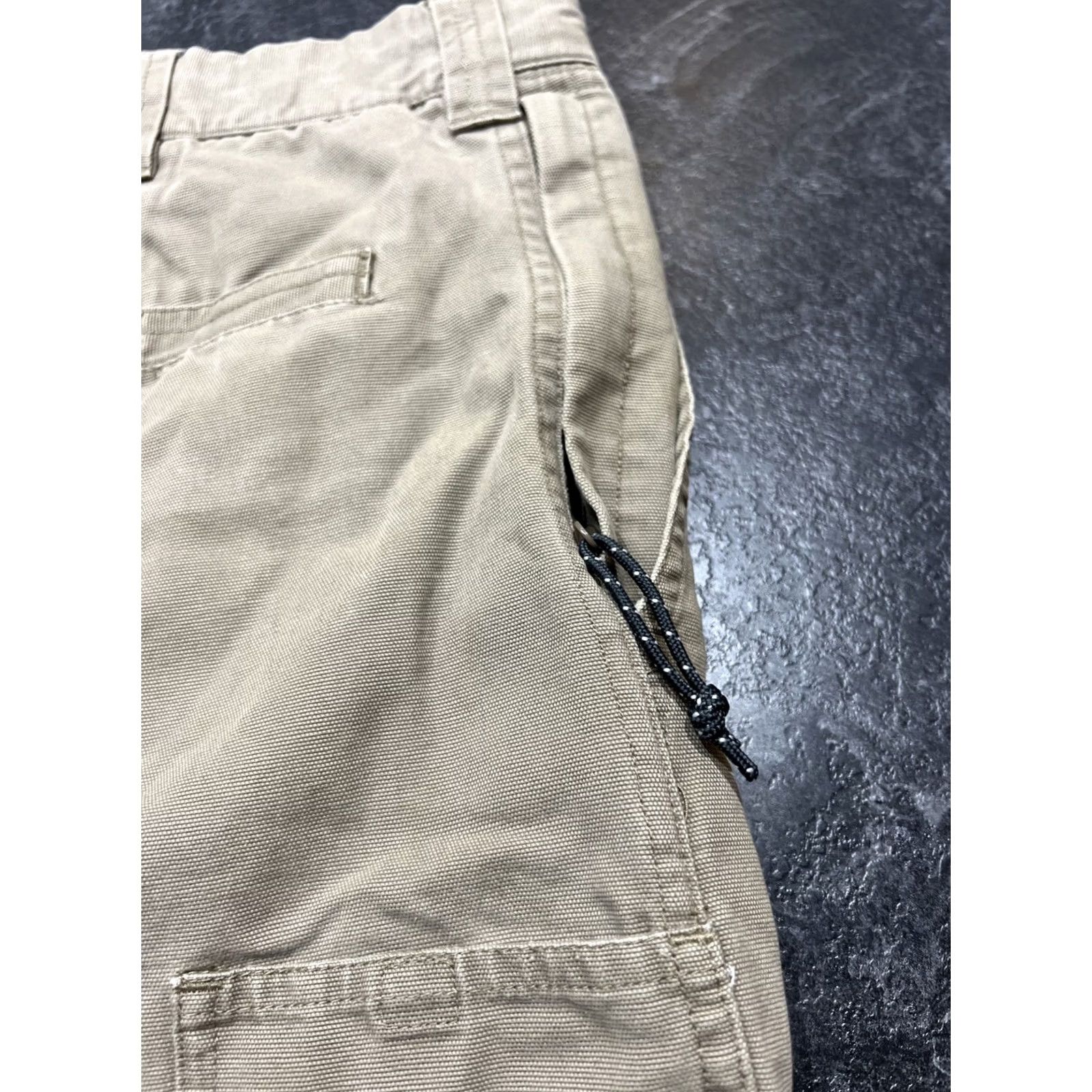 Vintage Columbia Cargo Shorts Mens Beige 36W 8L Cotton Flat Front Pockets Logo Casual Outdoor Regular Size 36-Inch 8-Inseam Size US 36 / EU 52 - 6 Thumbnail