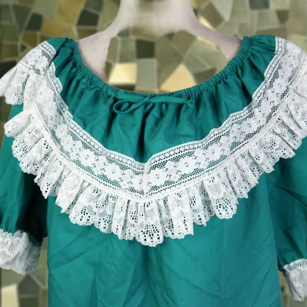 DANCER VINTAGE Malco Modes Green Square Dance Top Lace Trim XL Blouse Short Sleeve Women 70s 80s Bohemian Western, Cotton Polyester Size XL / US 12-14 / IT 48-50 - 1 Thumbnail