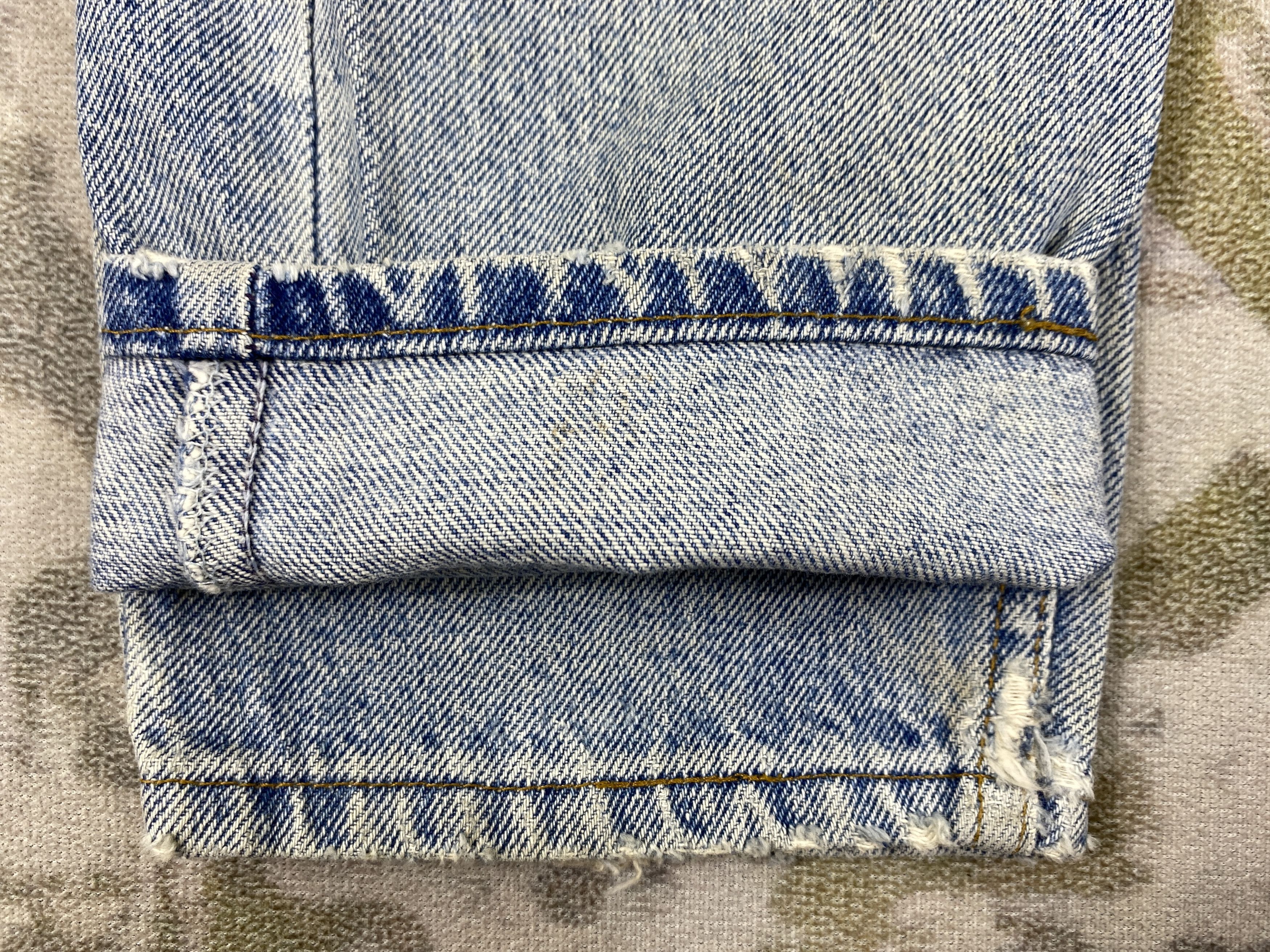 Levi's Light Wash Denim Vintage Levi's USA 29 x 29 -JN589 Size US 29 - 12 Thumbnail
