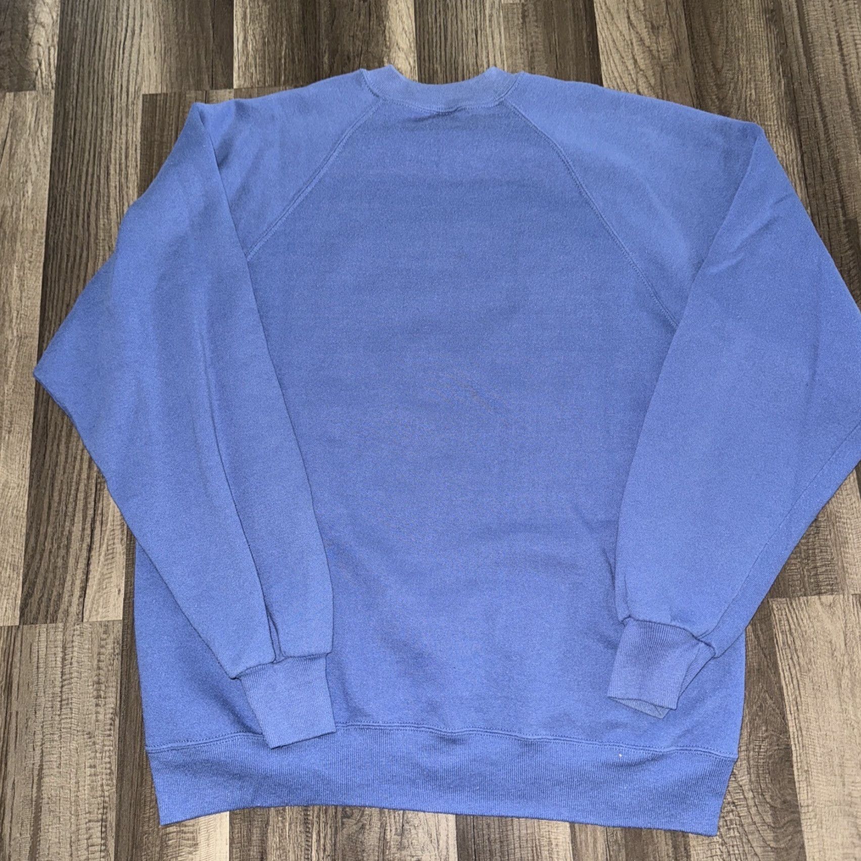 Vintage VINTAGE Hard Rock Cafe Crewneck Sweatshirt Purple Large Mens USA 22.5x28 L Size US L / EU 52-54 / 3 - 4 Thumbnail