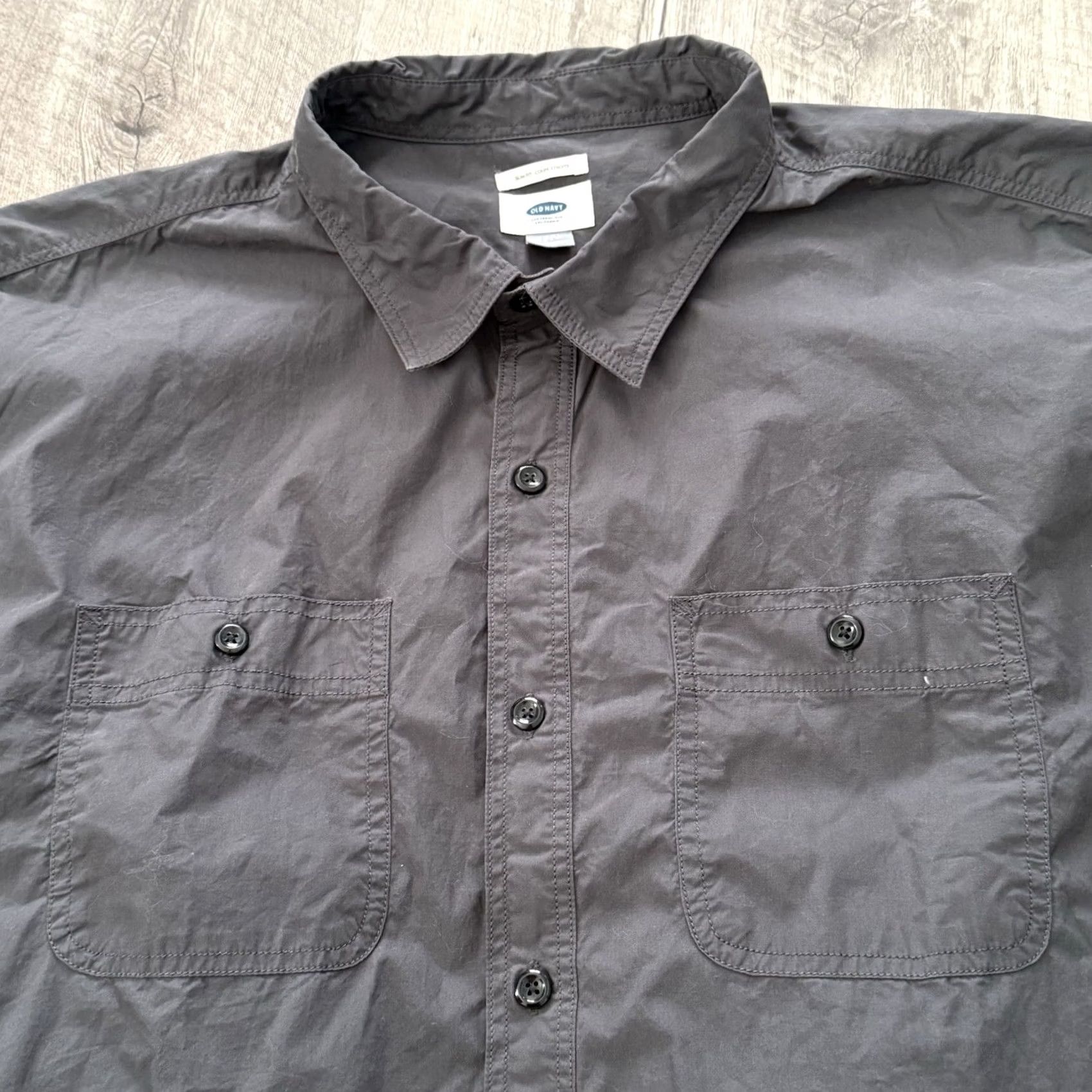 Old Navy Old Navy Button-Up Shirt Mens 3XL Slim Fit 100% Cotton Gray Long Sleeve Button Front Casual Travel Big & Tall Mens Size US XXL / EU 58 / 5 - 8 Thumbnail
