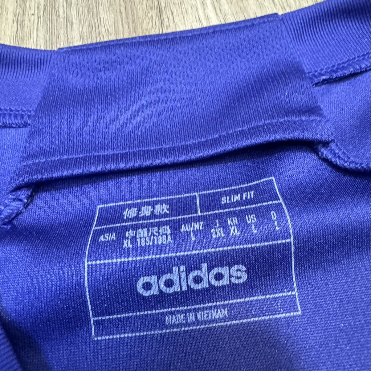 Adidas Argentina WC2022 away shirt #10 Messi Size US L / EU 52-54 / 3 - 9 Thumbnail