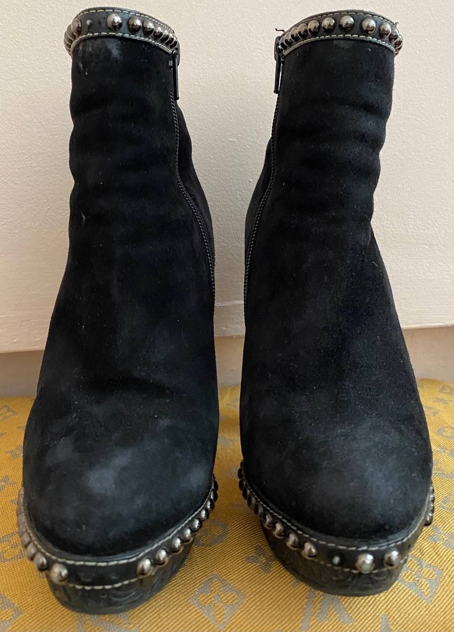 Christian Louboutin Christian Louboutin Black Suede Studded Platform Ankle Boots Size US 7.5 / IT 37.5 - 5 Thumbnail