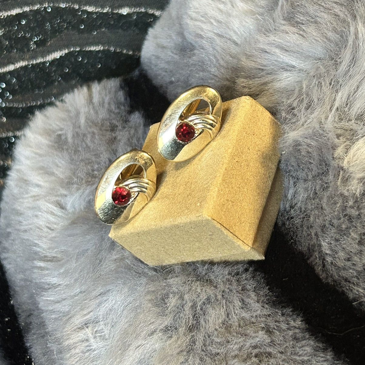 Vintage Men’s Vintage Swank gold plated red glass stone cuff links Size ONE SIZE - 2 Thumbnail
