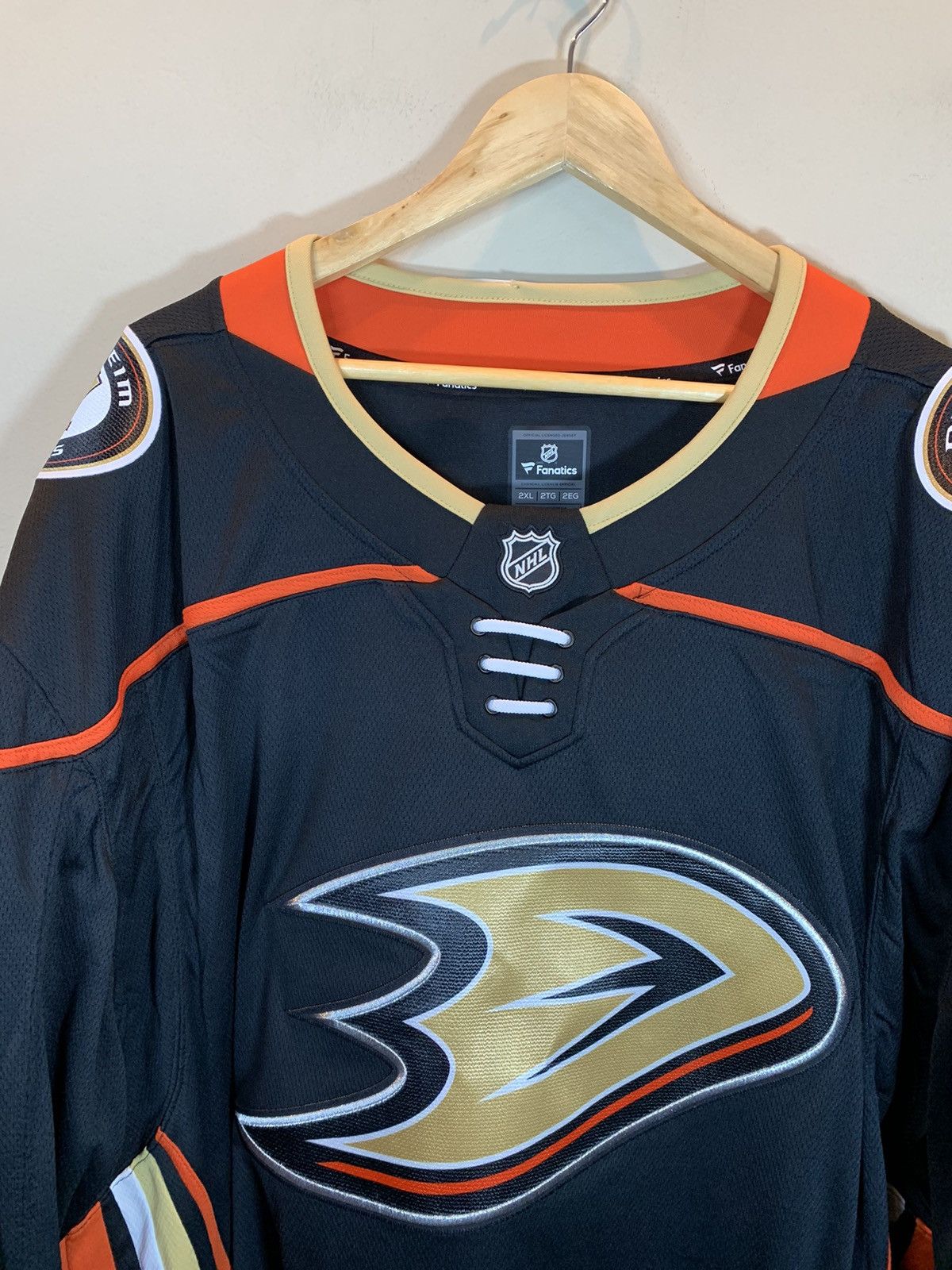 NHL *RARE* New Anaheim Ducks NHL Hockey Jersey Embroidered - 2XL Size US XXL / EU 58 / 5 - 3 Thumbnail