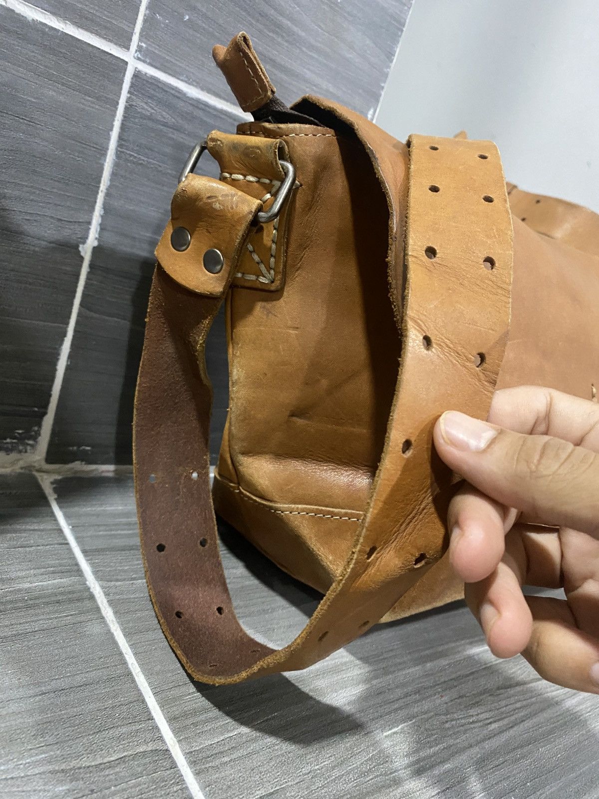 Japanese Brand Full Leather Patina 1203 Mano Fece Cross Body Bag Size ONE SIZE - 6 Thumbnail