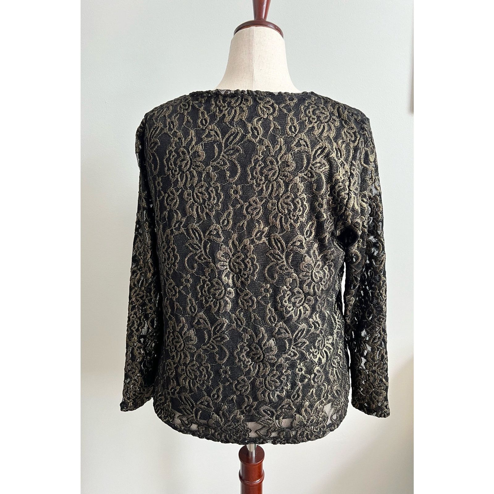 Chicos Chico’s Long Sleeve Lace Overlay Blouse Size 2 (US Large) Size L / US 10 / IT 46 - 5 Thumbnail