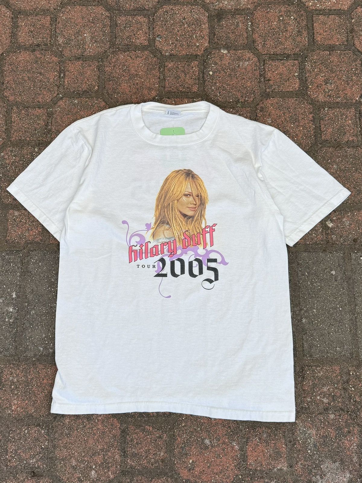 Band Tees × Rap Tees × Vintage Vintage 2005 Hilary Duff Tour Tee Size US S / EU 44-46 / 1 - 1 Thumbnail